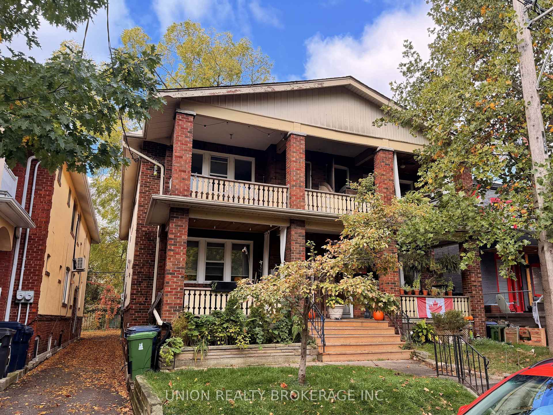 Photo of Unit Upper, 54 Wineva Avenue