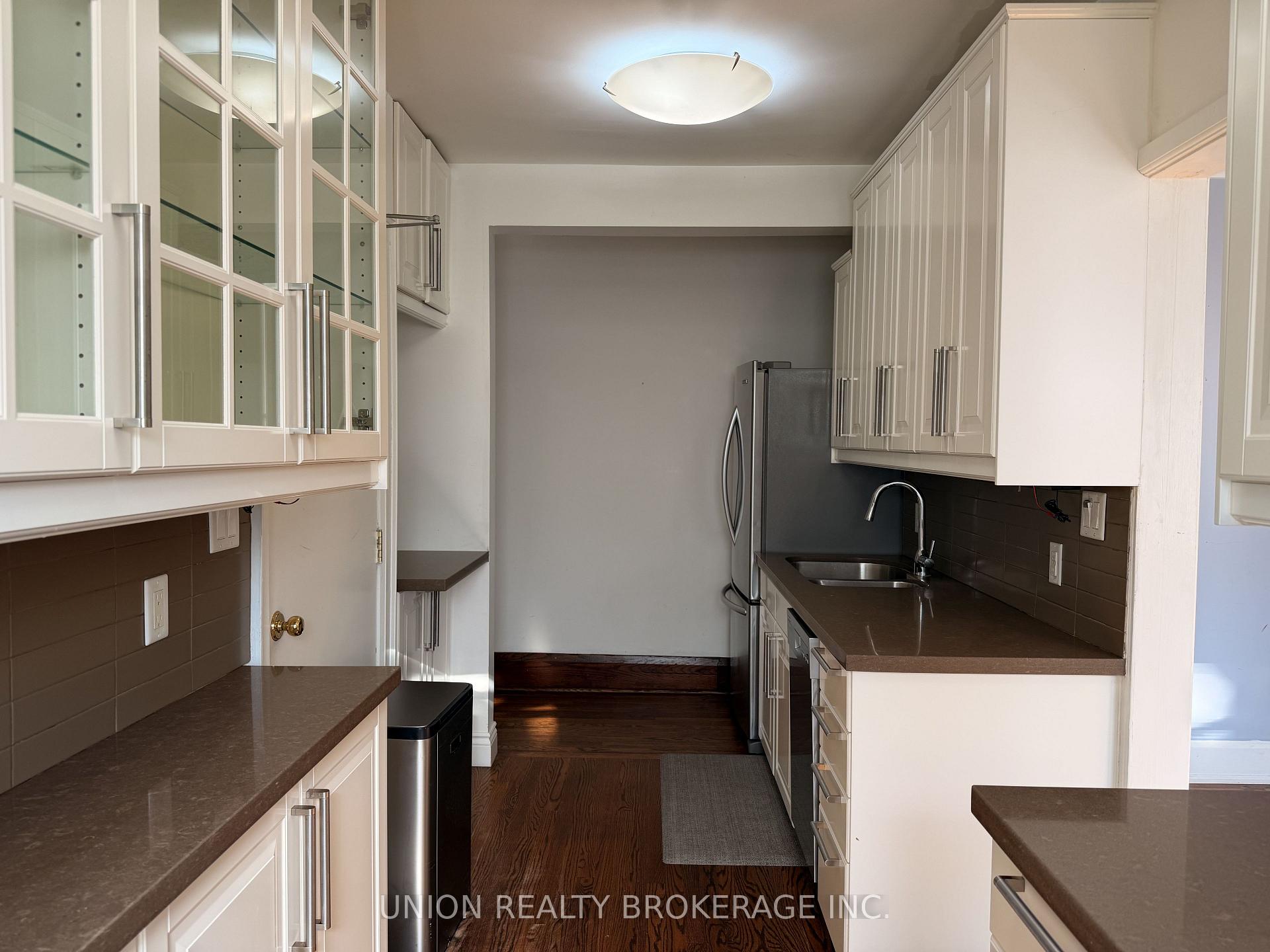 Photo 8 of Unit Upper, 54 Wineva Avenue, Toronto, The Beaches — HOMEH