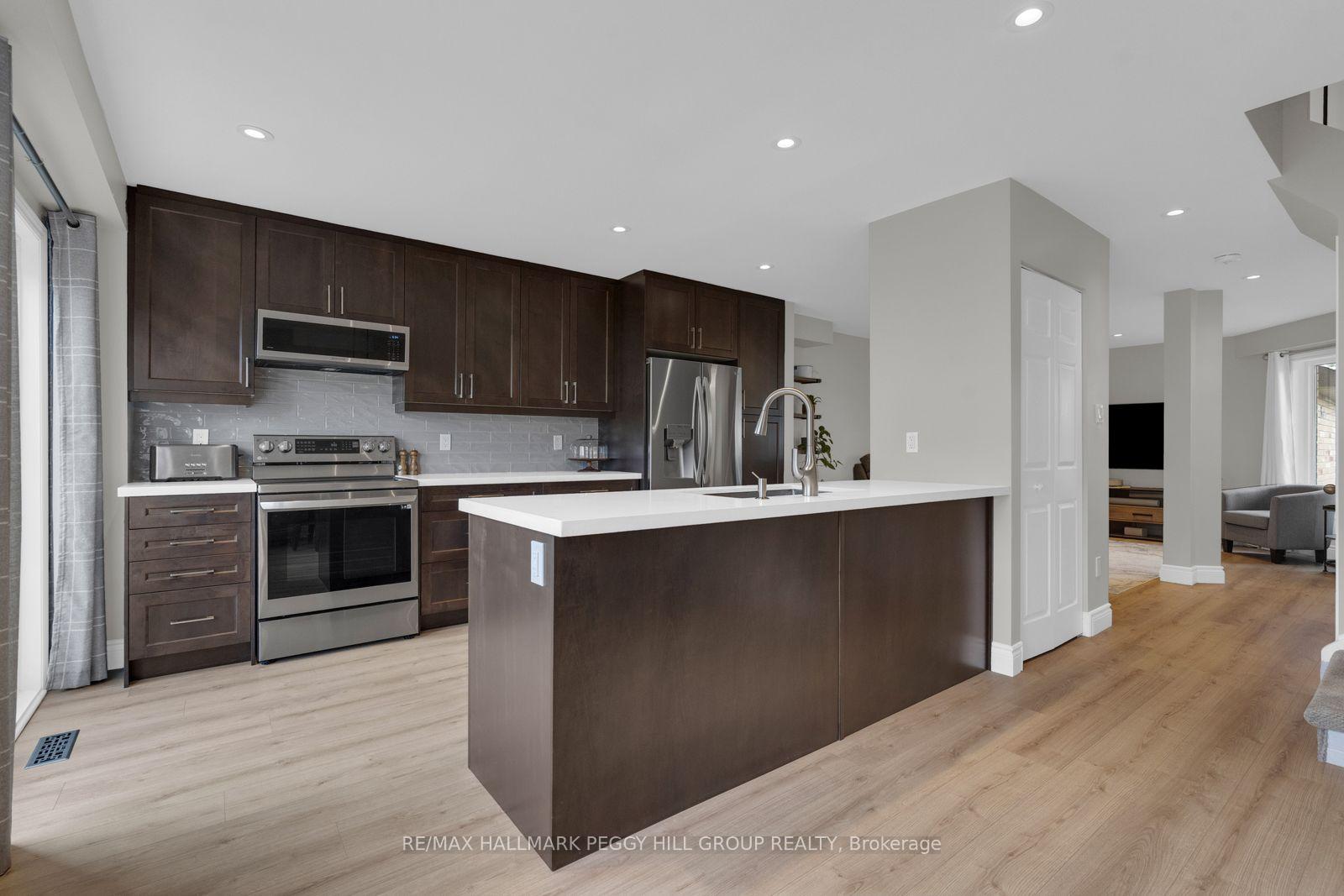 Photo 2 of 1255 Huron Court, Innisfil, Alcona — HOMEH