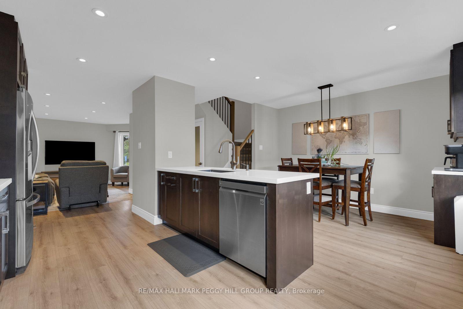 Photo 4 of 1255 Huron Court, Innisfil, Alcona — HOMEH