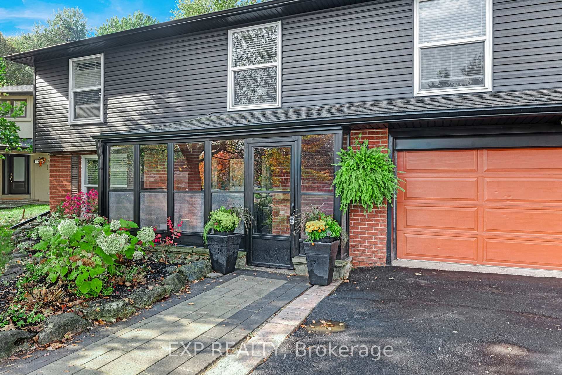 Photo 3 of 79 Beswick Drive, Newmarket, Central Newmarket — HOMEH