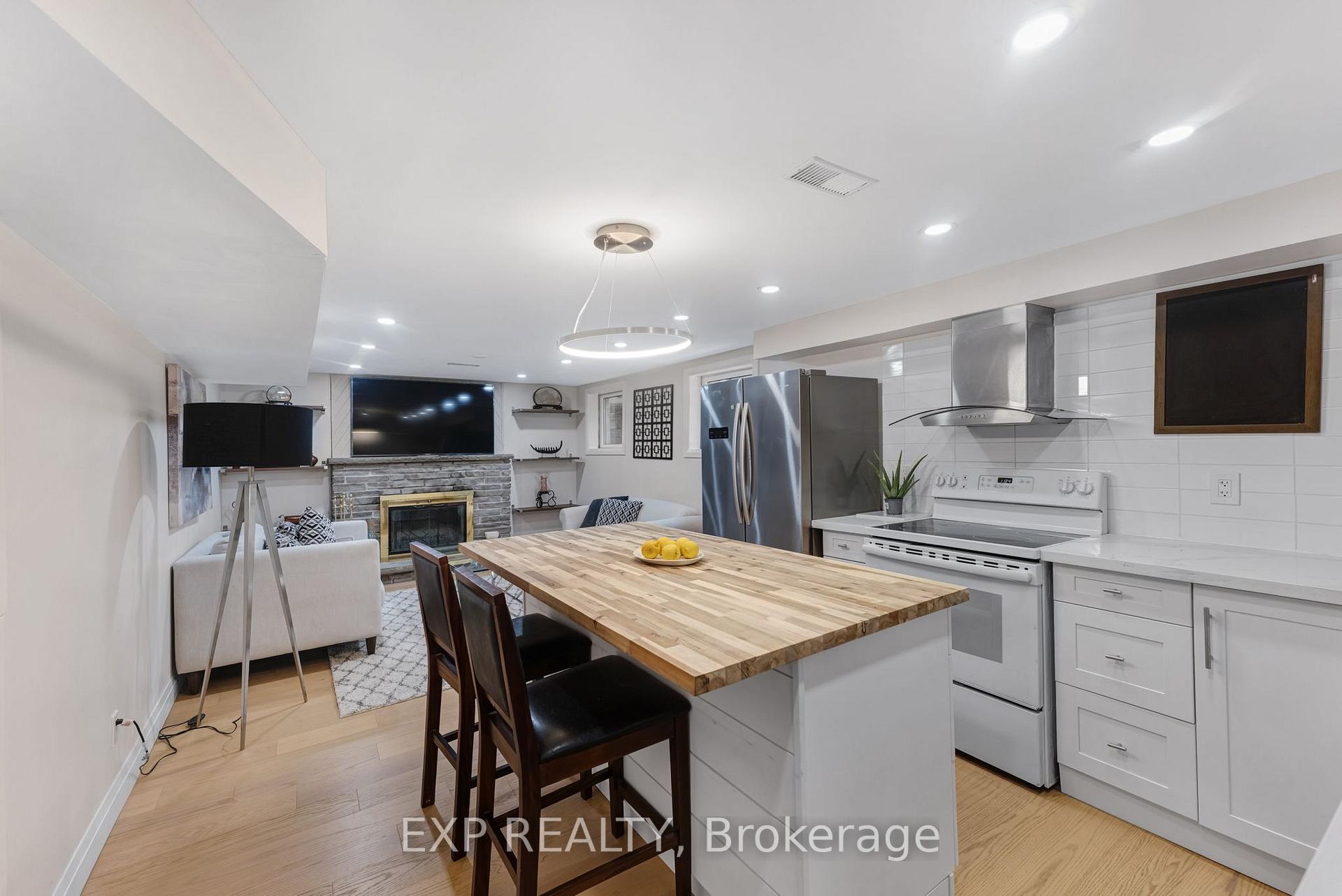 Photo 28 of 79 Beswick Drive, Newmarket, Central Newmarket — HOMEH