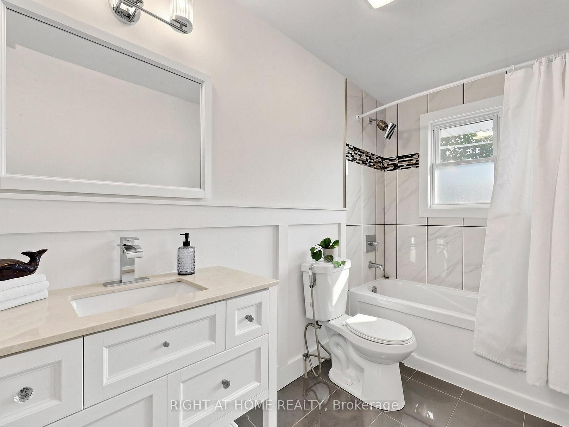 Photo 11 of 1 Welbourn Drive, Hamilton, Balfour — HOMEH