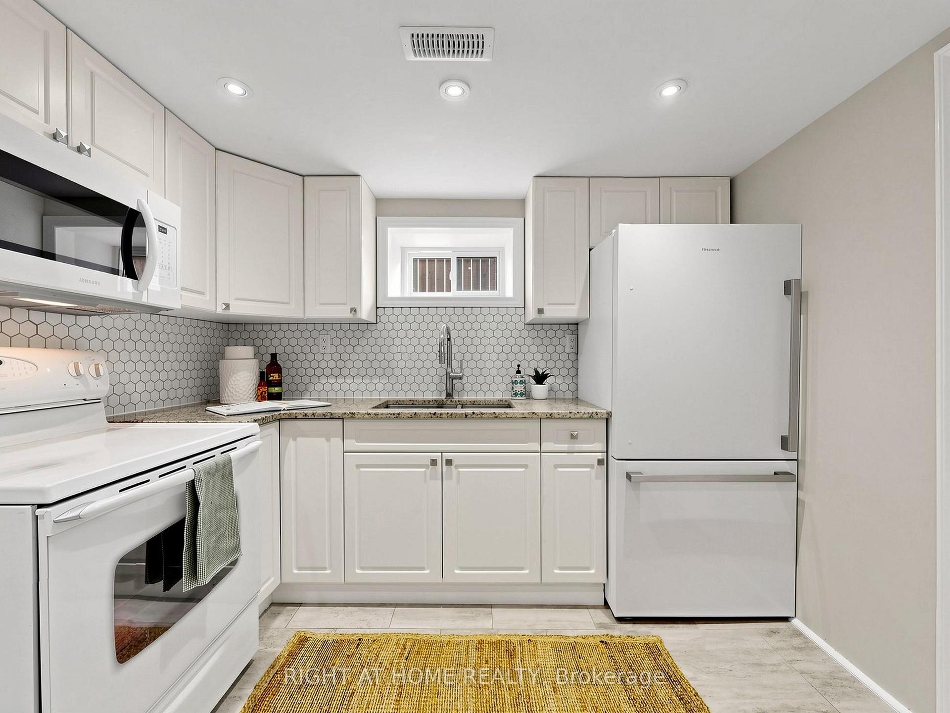 Photo 16 of 1 Welbourn Drive, Hamilton, Balfour — HOMEH