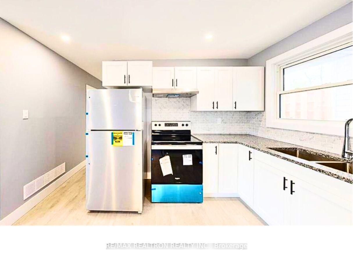Photo 4 of Unit Unit A, 77 Godfrey Drive, London, East D — HOMEH