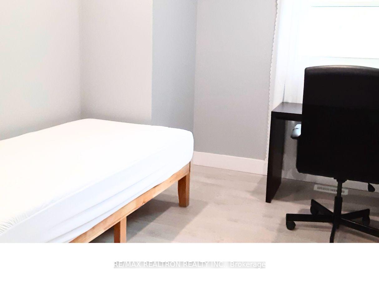 Photo 8 of Unit Unit A, 77 Godfrey Drive, London, East D — HOMEH