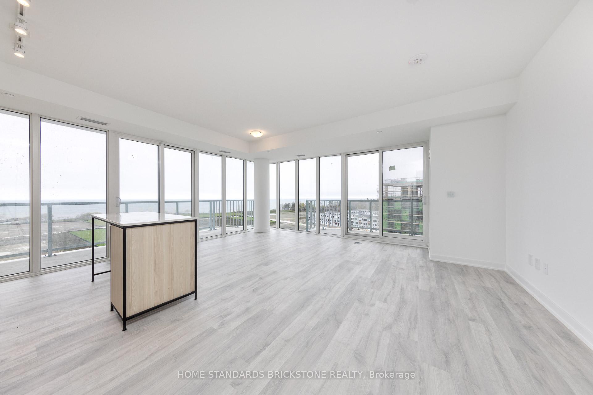 Photo 3 of Unit 1012, 220 Missinnihe Way, Mississauga, Port Credit — HOMEH