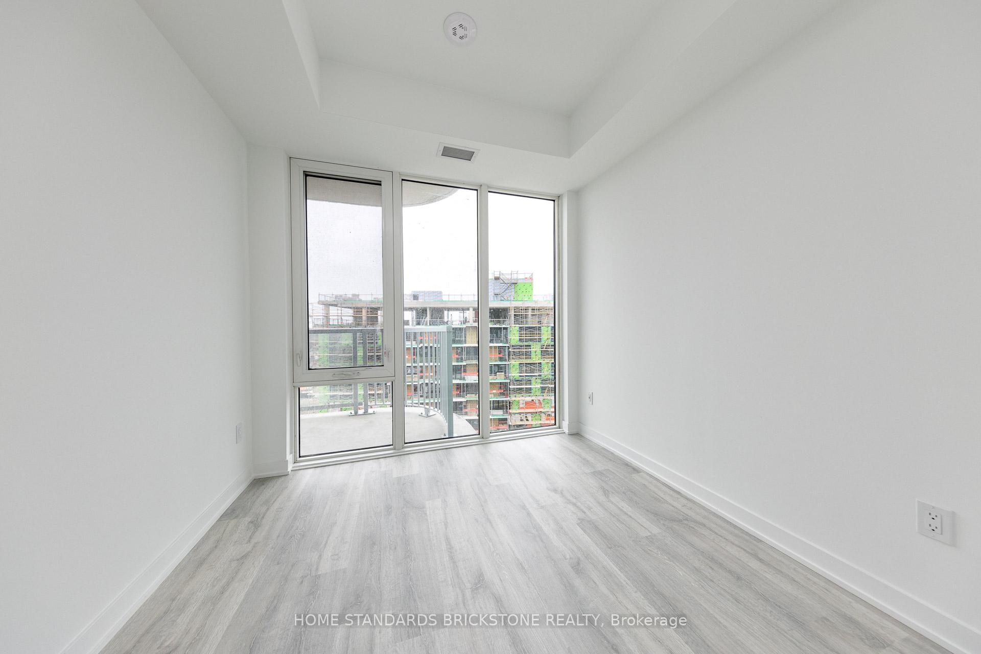 Photo 11 of Unit 1012, 220 Missinnihe Way, Mississauga, Port Credit — HOMEH