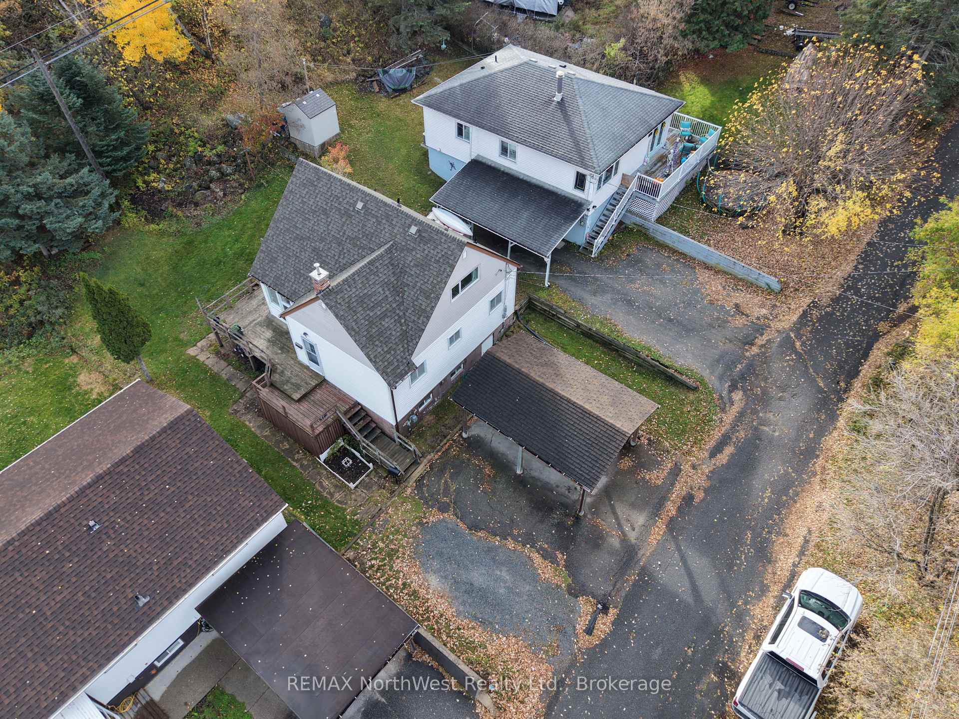 Photo 4 of 516 Seventh Avenue S, Kenora, Lakeside — HOMEH