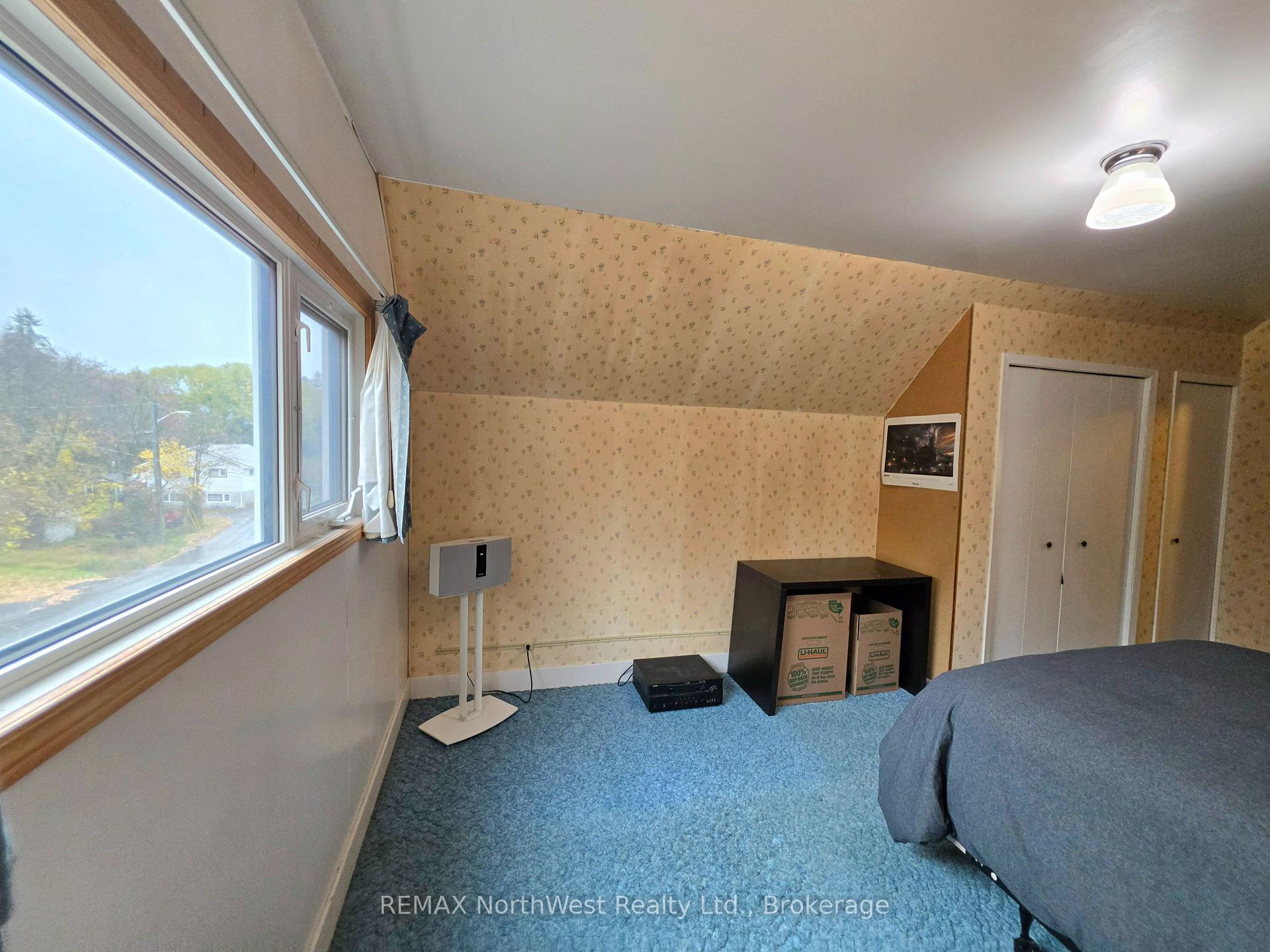 Photo 21 of 516 Seventh Avenue S, Kenora, Lakeside — HOMEH