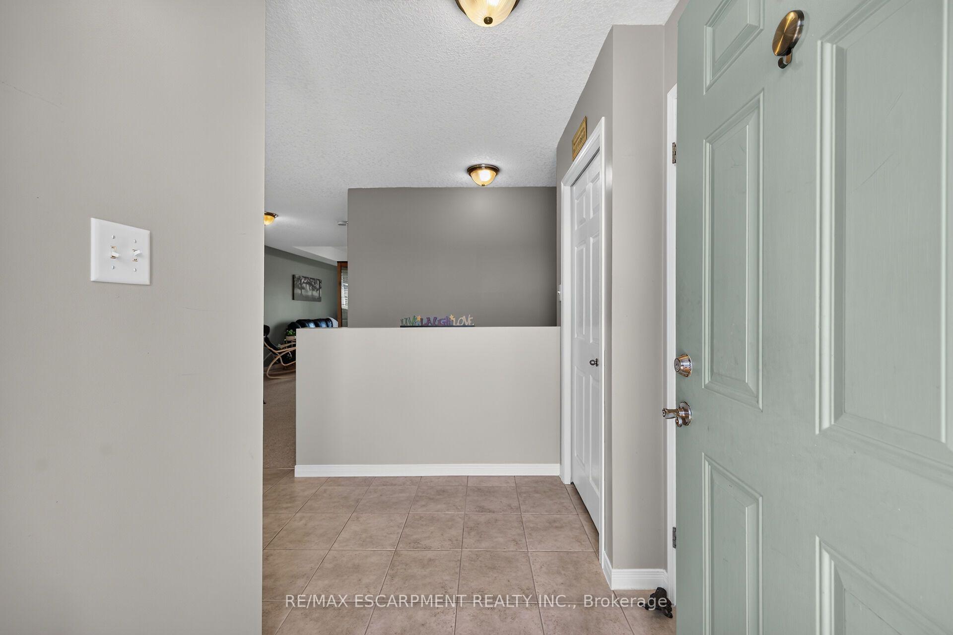 Photo 5 of 7 Powell Lane, Haldimand — HOMEH