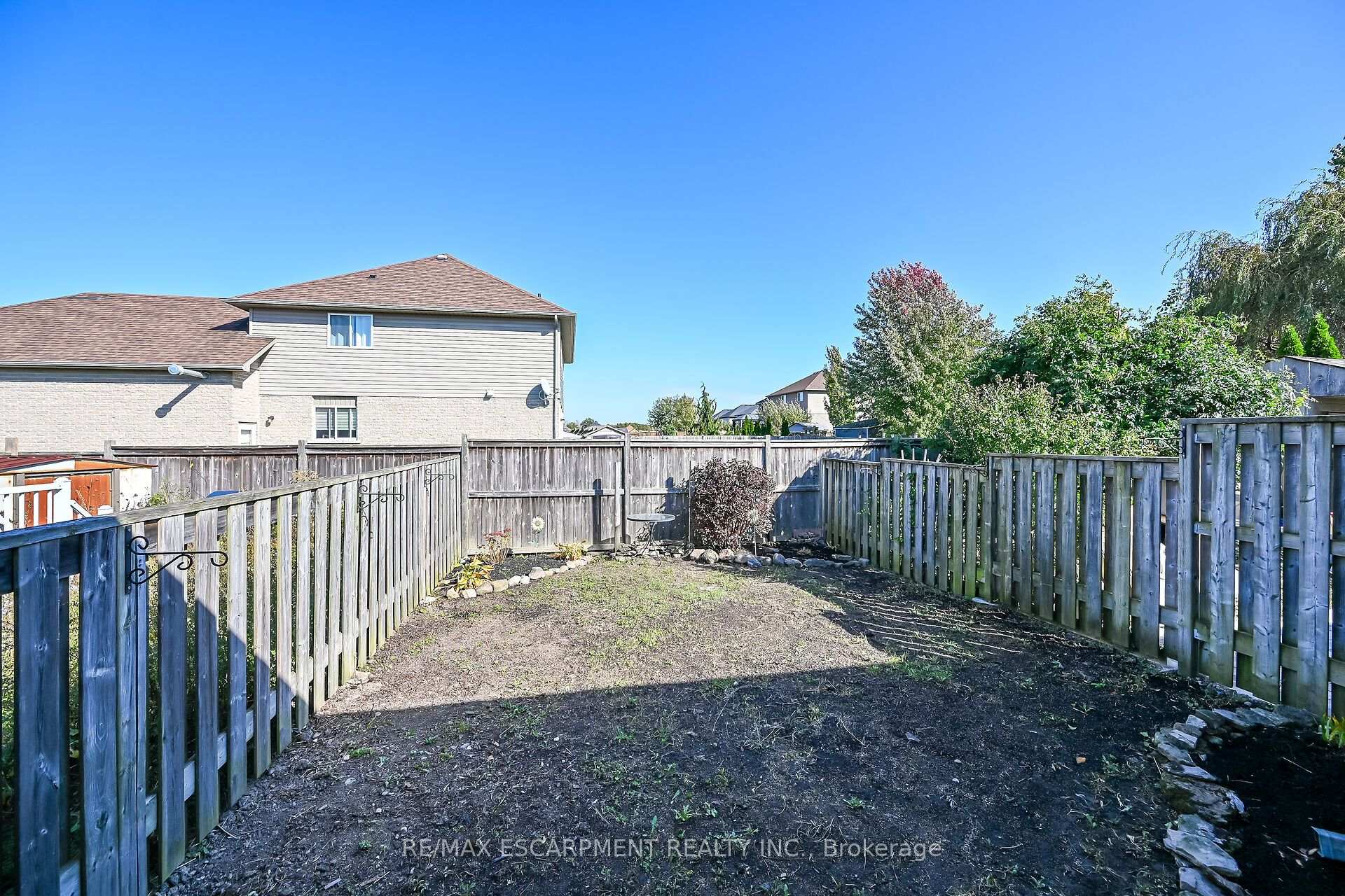 Photo 33 of 7 Powell Lane, Haldimand — HOMEH