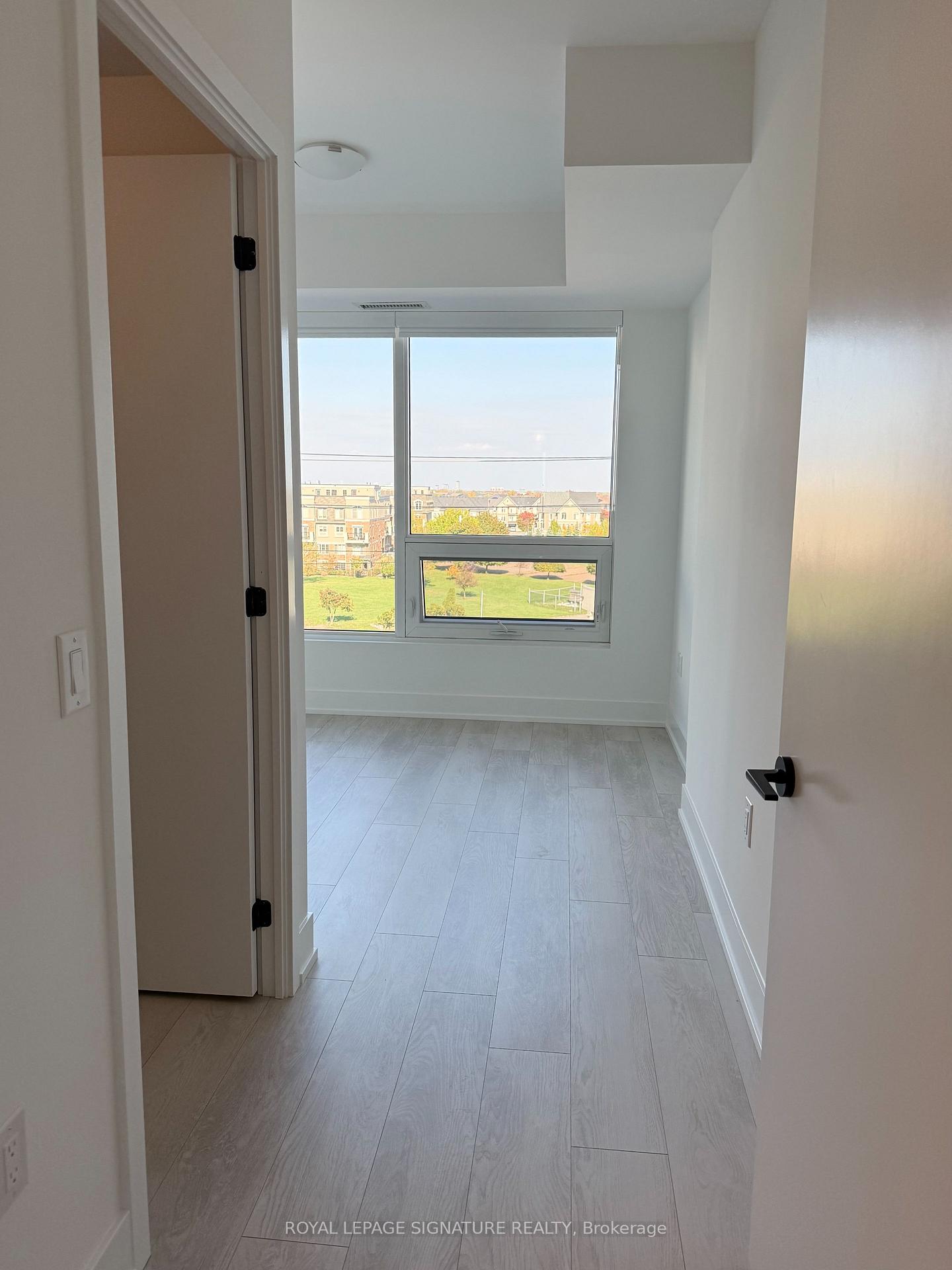 Photo 6 of Unit 410, 2450 Old Bronte Road, Oakville, Westmount — HOMEH