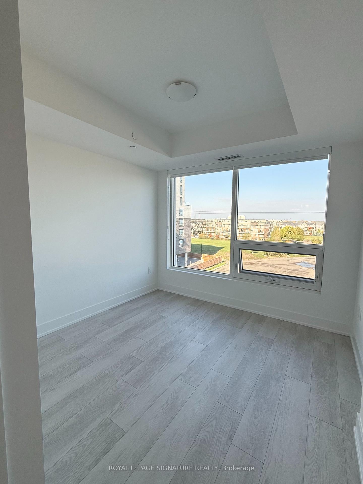 Photo 7 of Unit 410, 2450 Old Bronte Road, Oakville, Westmount — HOMEH