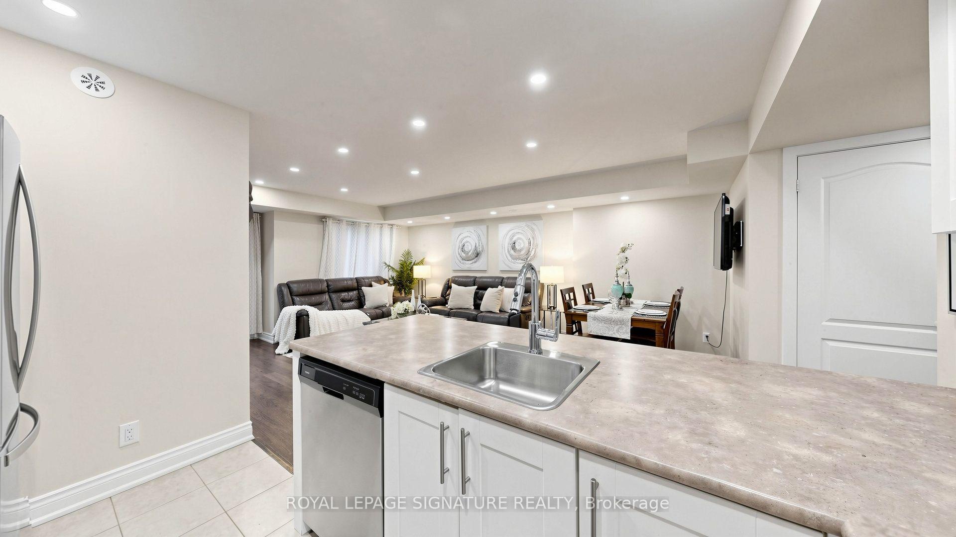 Photo 10 of Unit 801, 1 Blanche Lane, Markham, Cornell — HOMEH