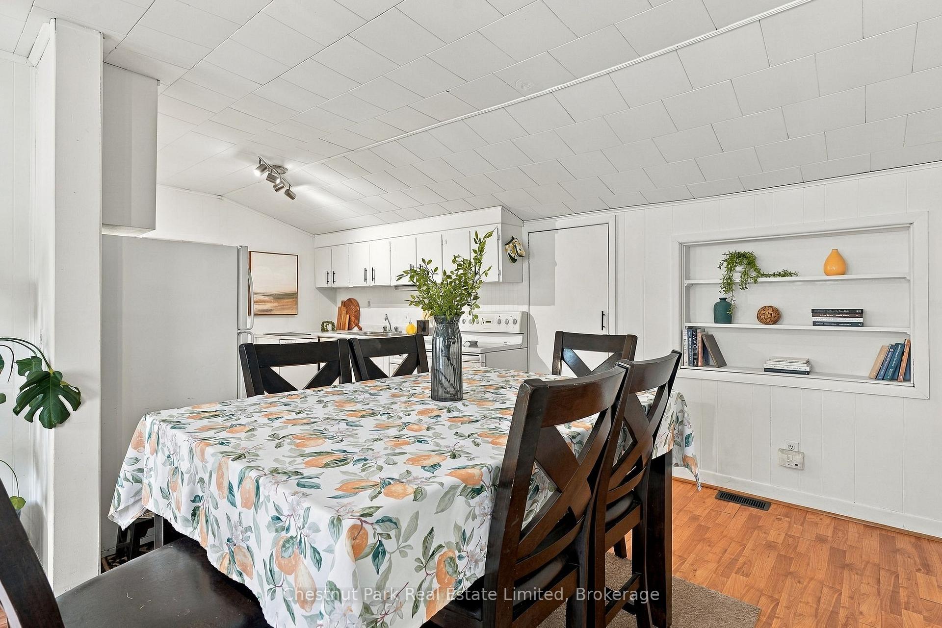 Photo 6 of 28 Spring Street, Prince Edward County, Picton — HOMEH