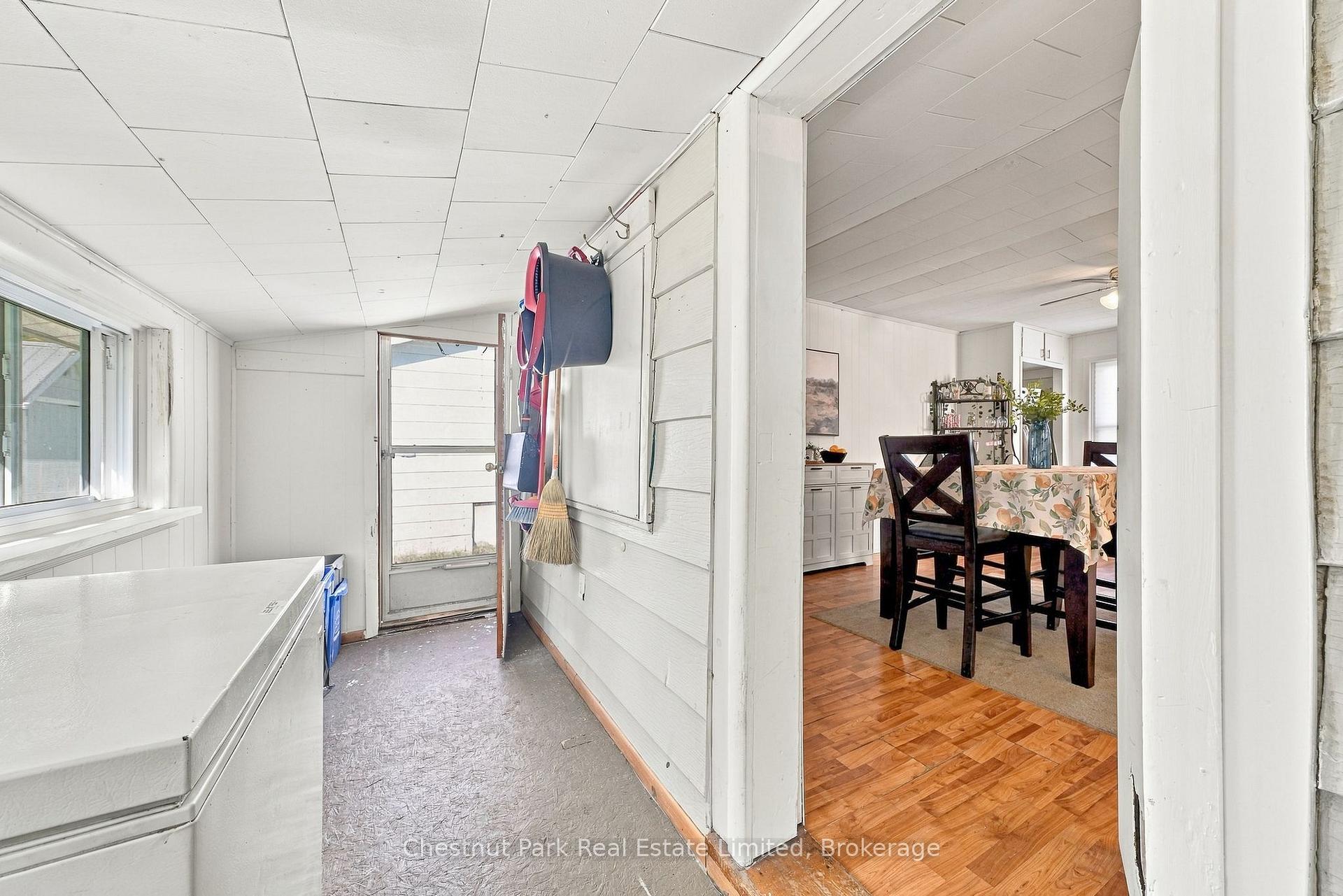 Photo 11 of 28 Spring Street, Prince Edward County, Picton — HOMEH