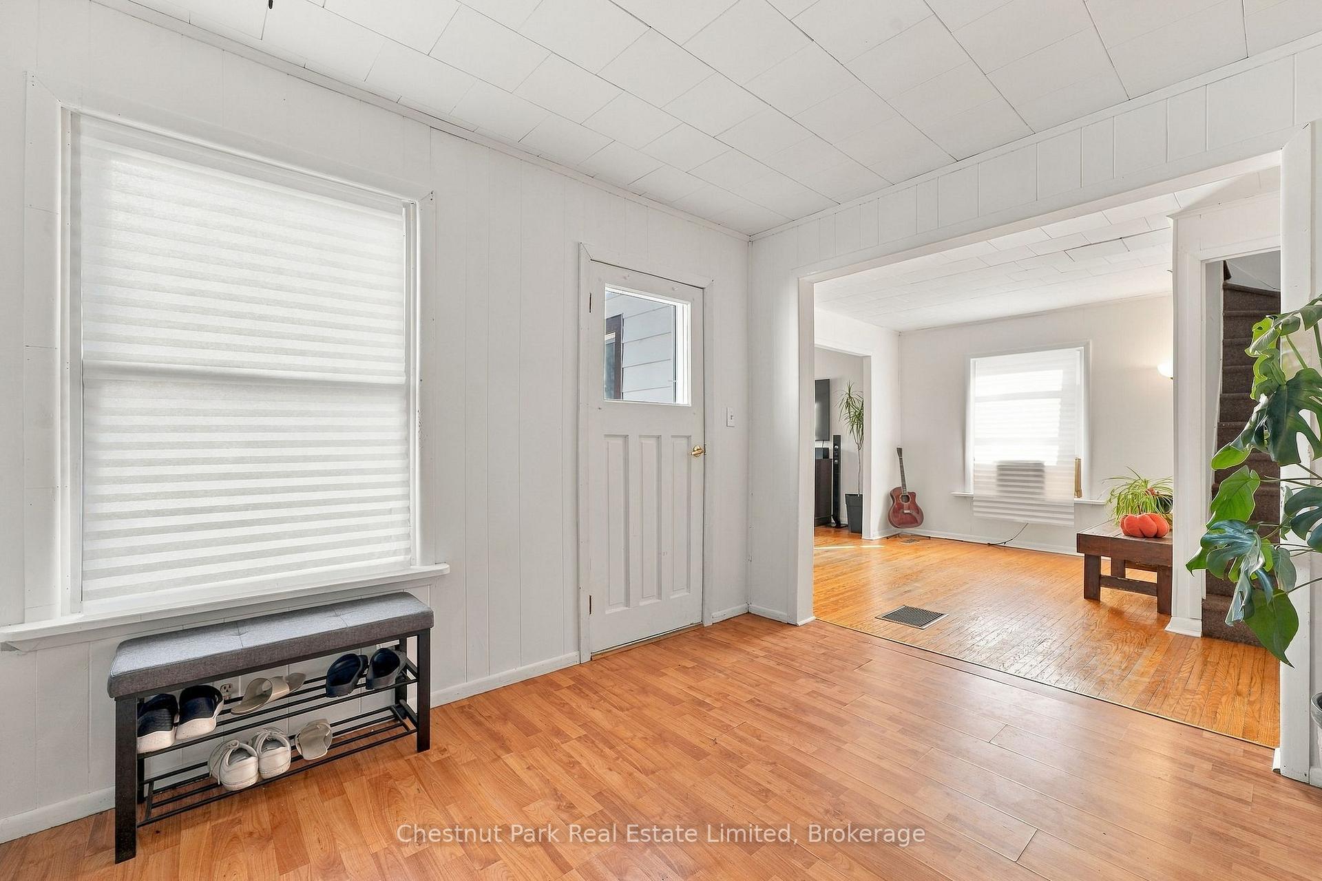Photo 13 of 28 Spring Street, Prince Edward County, Picton — HOMEH