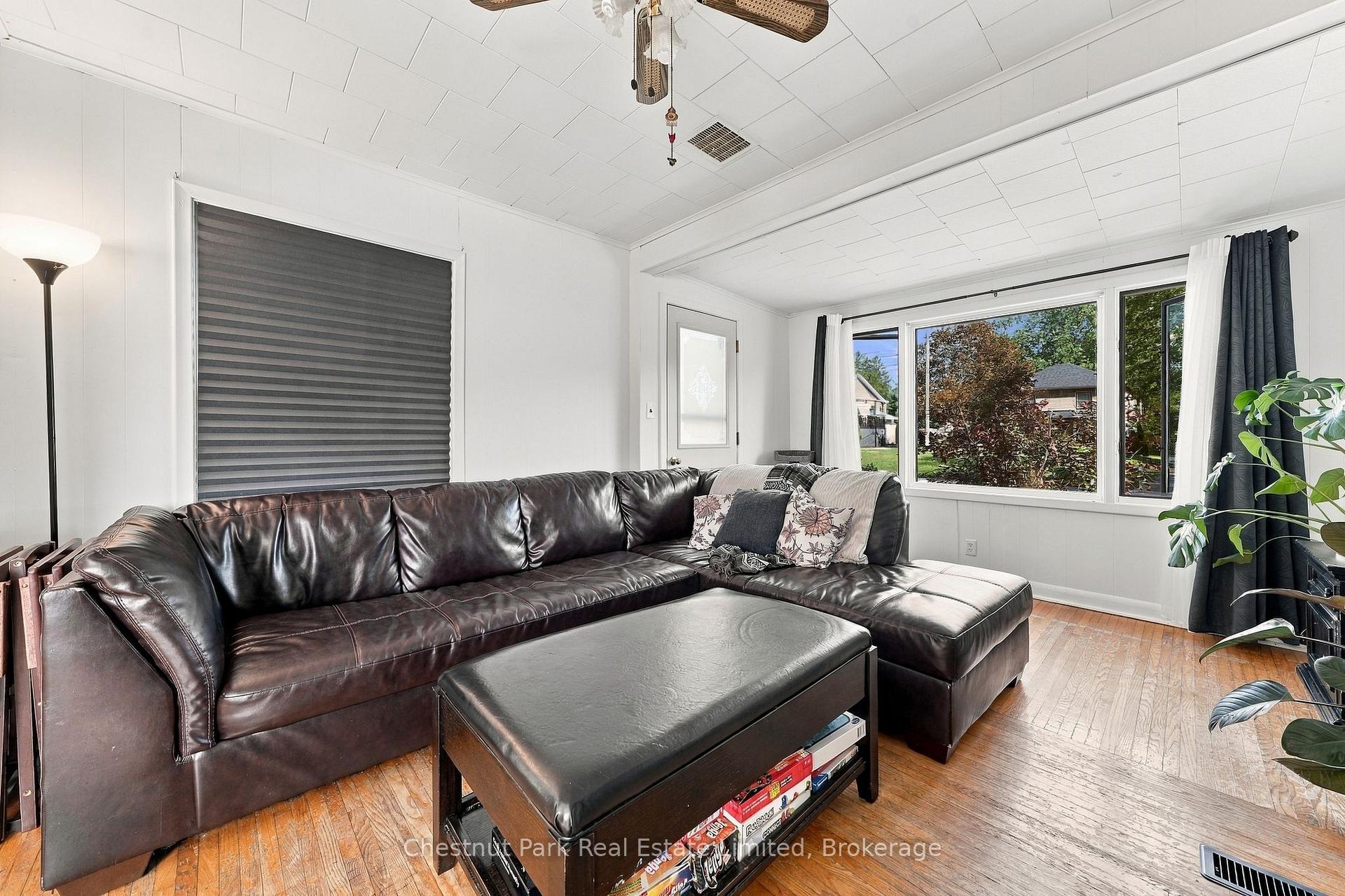 Photo 16 of 28 Spring Street, Prince Edward County, Picton — HOMEH