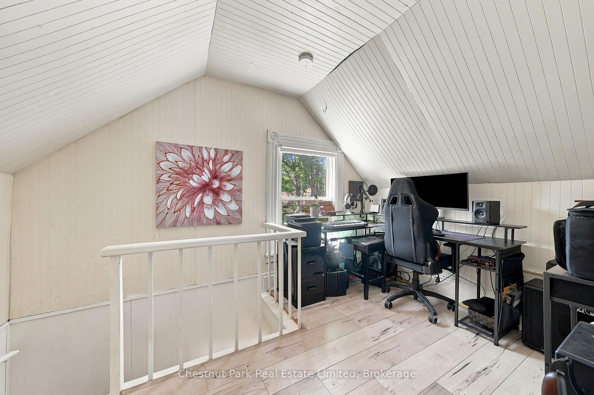 Photo 18 of 28 Spring Street, Prince Edward County, Picton — HOMEH