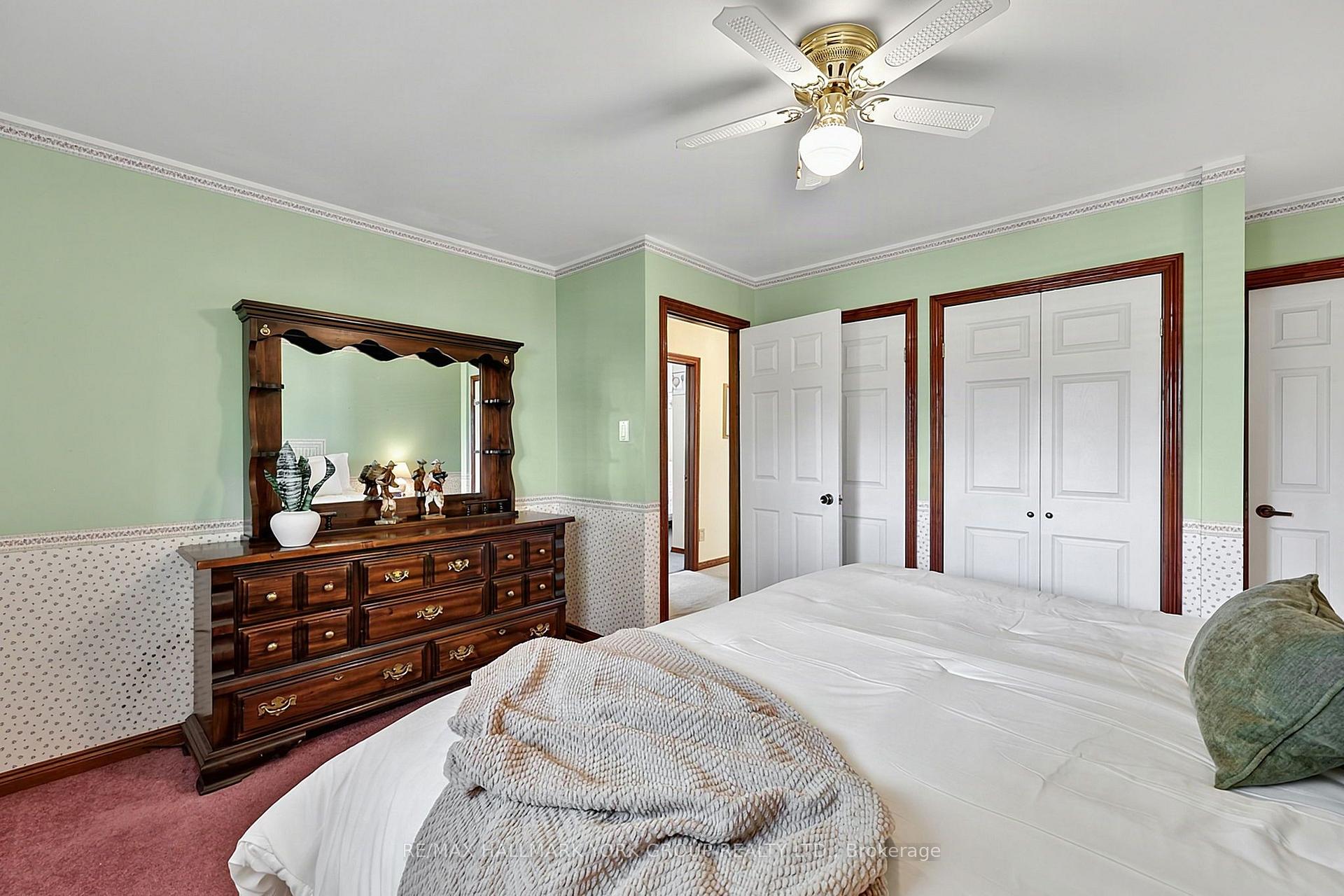 Photo 33 of 80 Fairway Drive, Aurora, Aurora Highlands — HOMEH