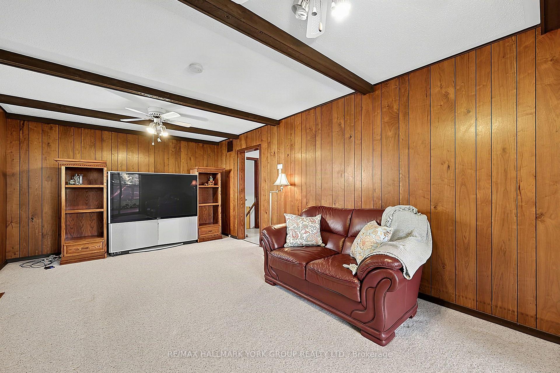 Photo 36 of 80 Fairway Drive, Aurora, Aurora Highlands — HOMEH