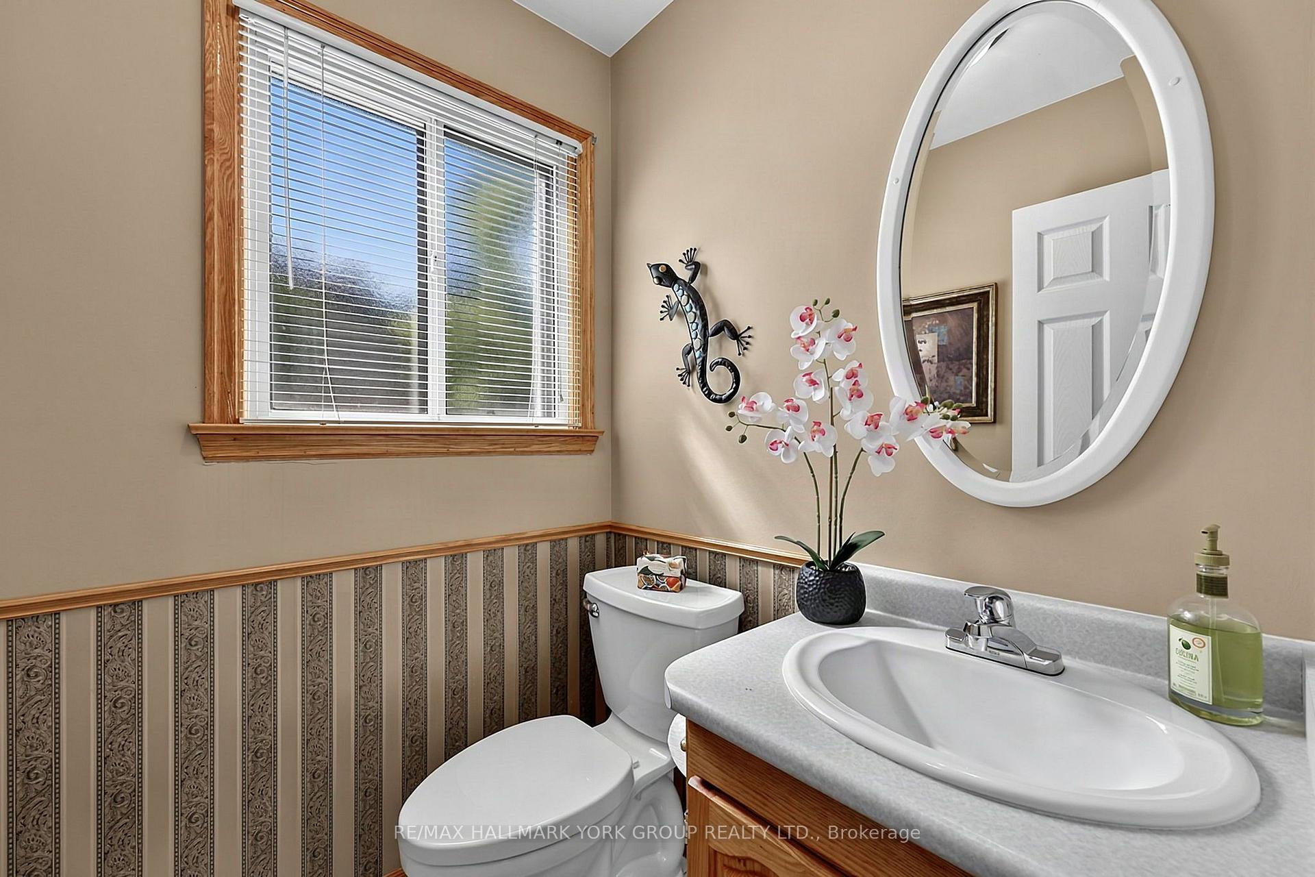 Photo 39 of 80 Fairway Drive, Aurora, Aurora Highlands — HOMEH