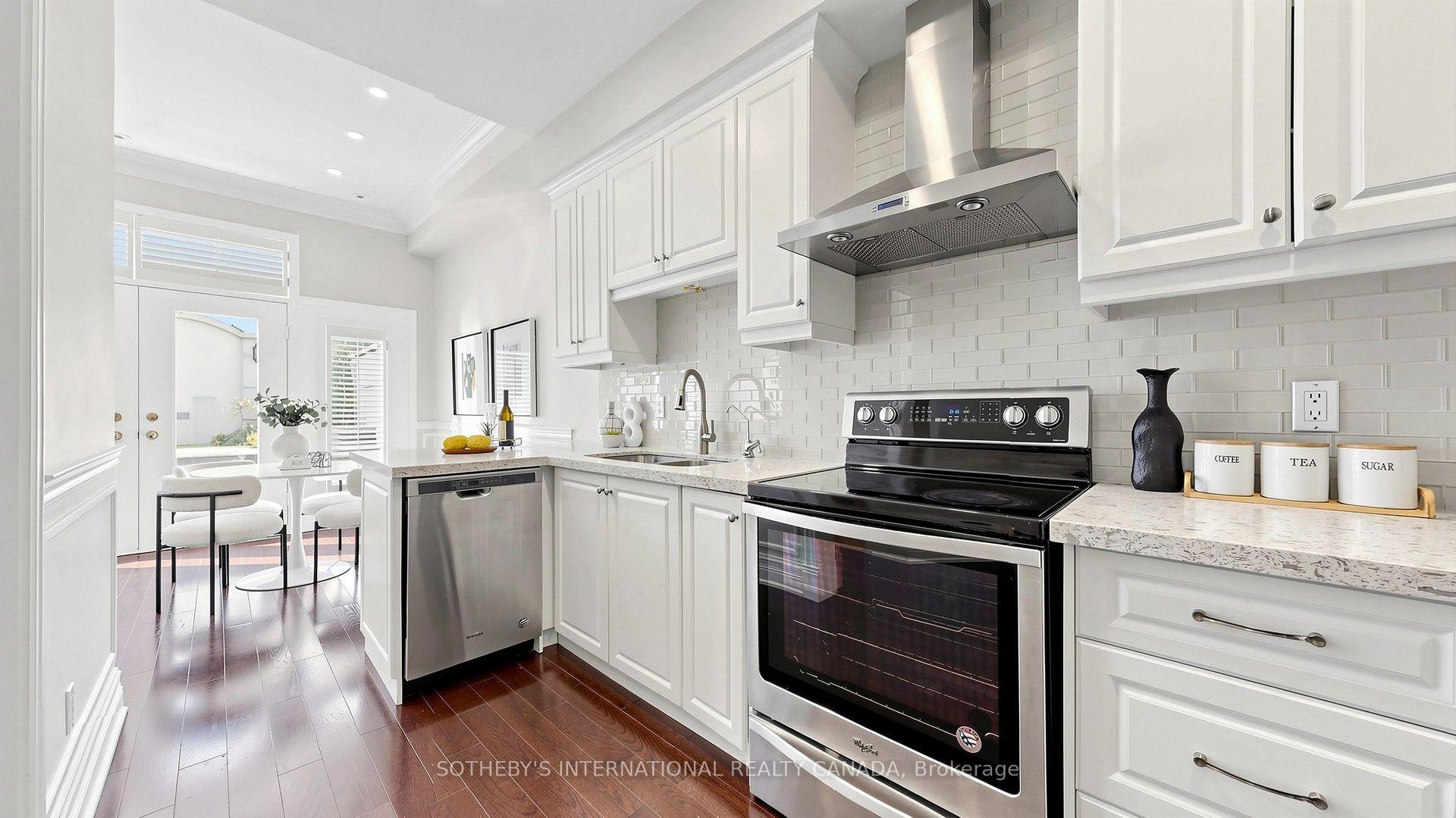 Photo 12 of Unit 11, 260 Russell Hill Road, Toronto, Casa Loma — HOMEH