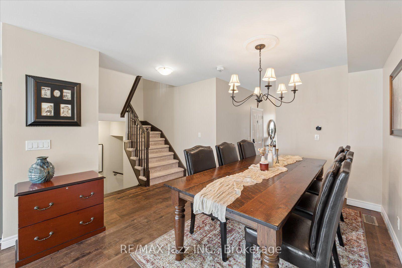 Photo 6 of 61 Great Gabe Crescent, Oshawa, Windfields — HOMEH
