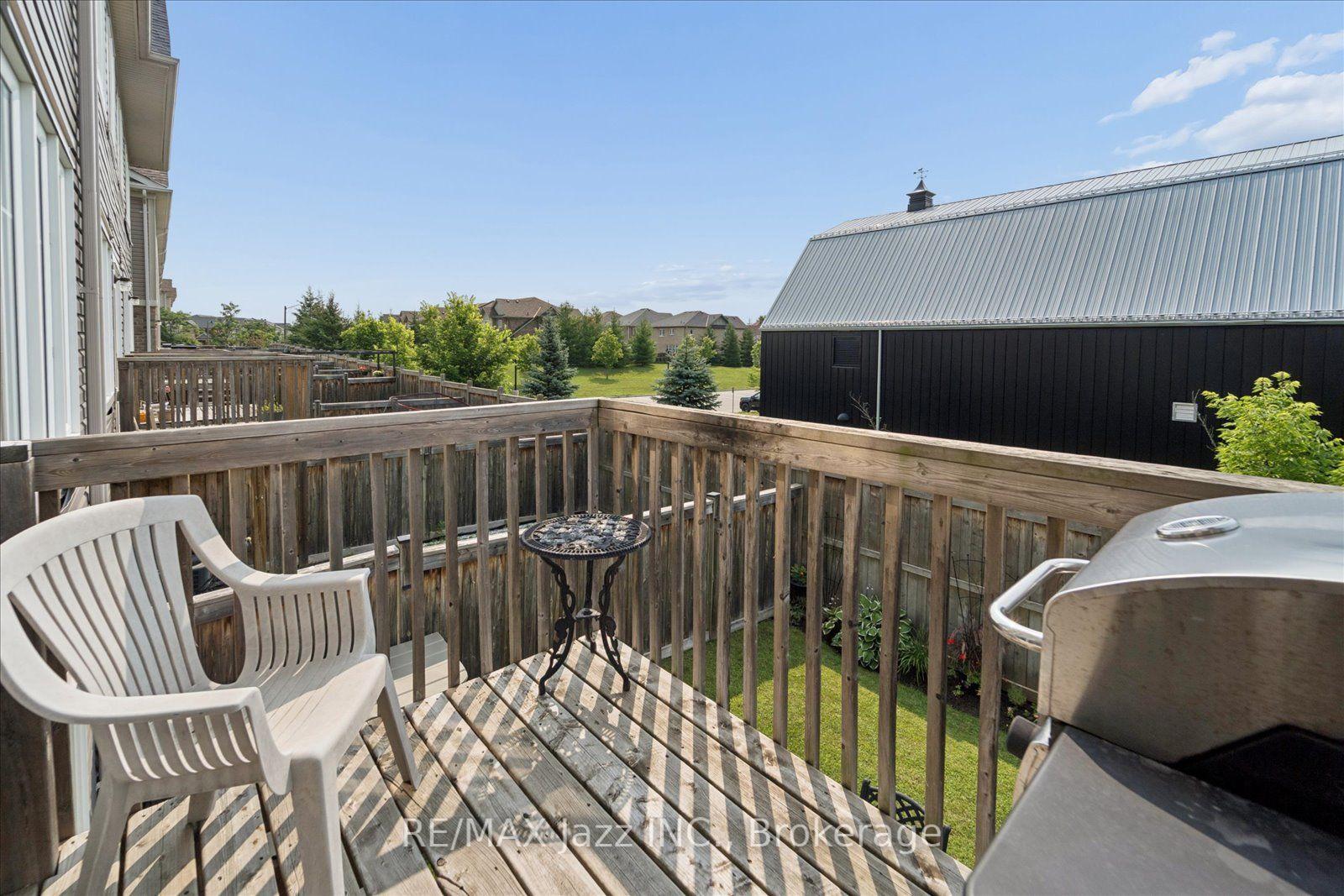 Photo 31 of 61 Great Gabe Crescent, Oshawa, Windfields — HOMEH