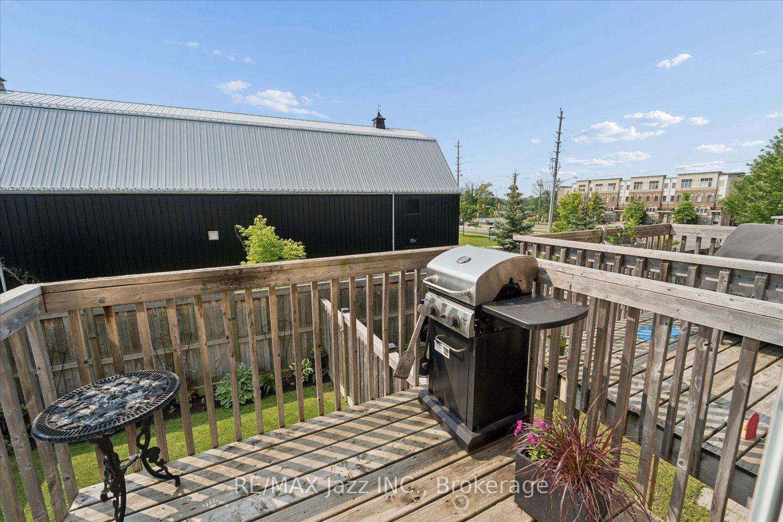 Photo 32 of 61 Great Gabe Crescent, Oshawa, Windfields — HOMEH
