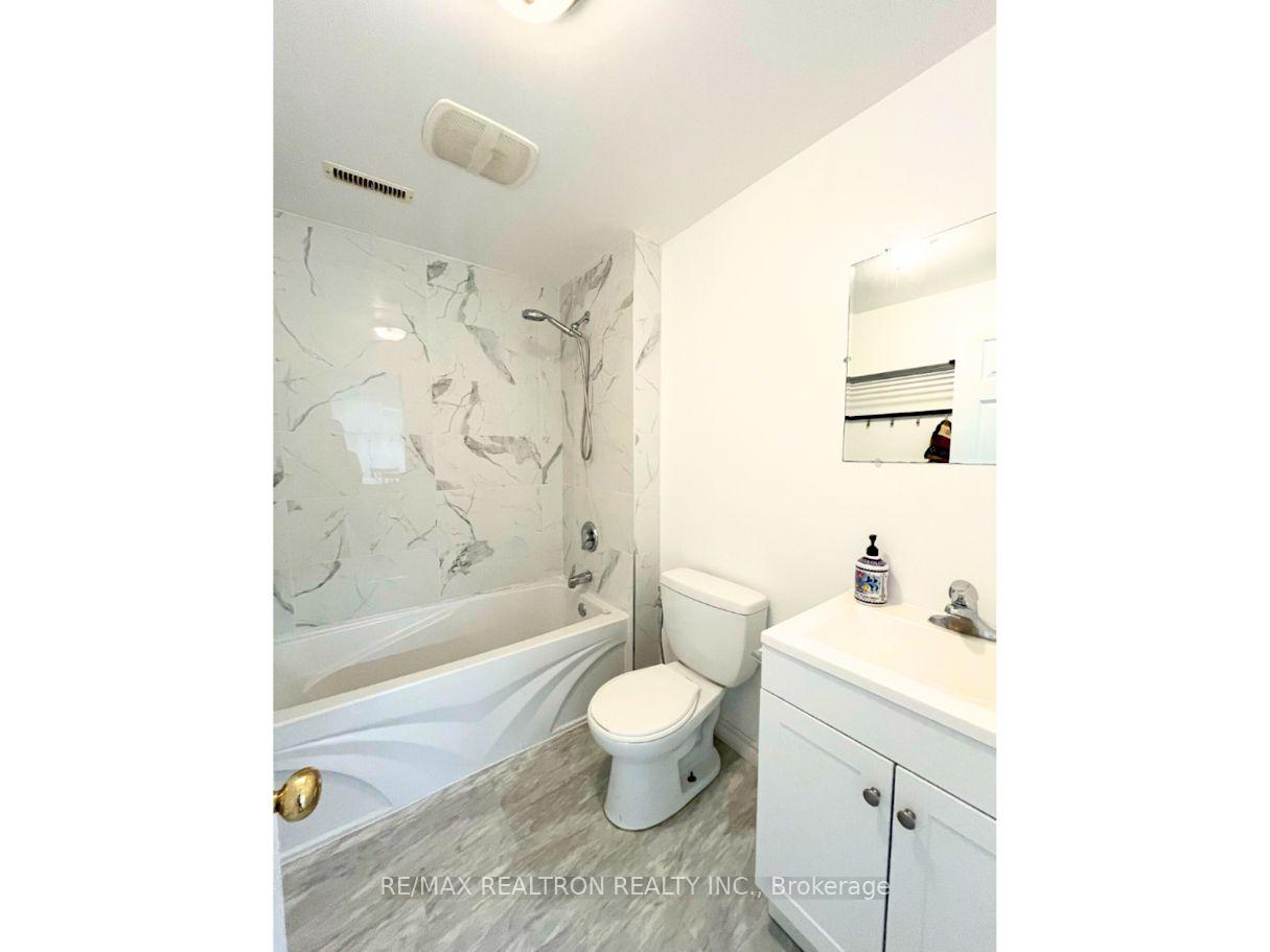Photo 12 of 1570 Beaverbrook Avenue, London, North M — HOMEH