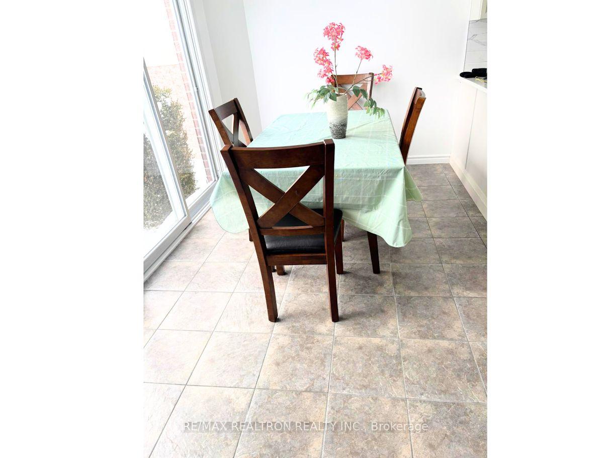 Photo 18 of 1570 Beaverbrook Avenue, London, North M — HOMEH