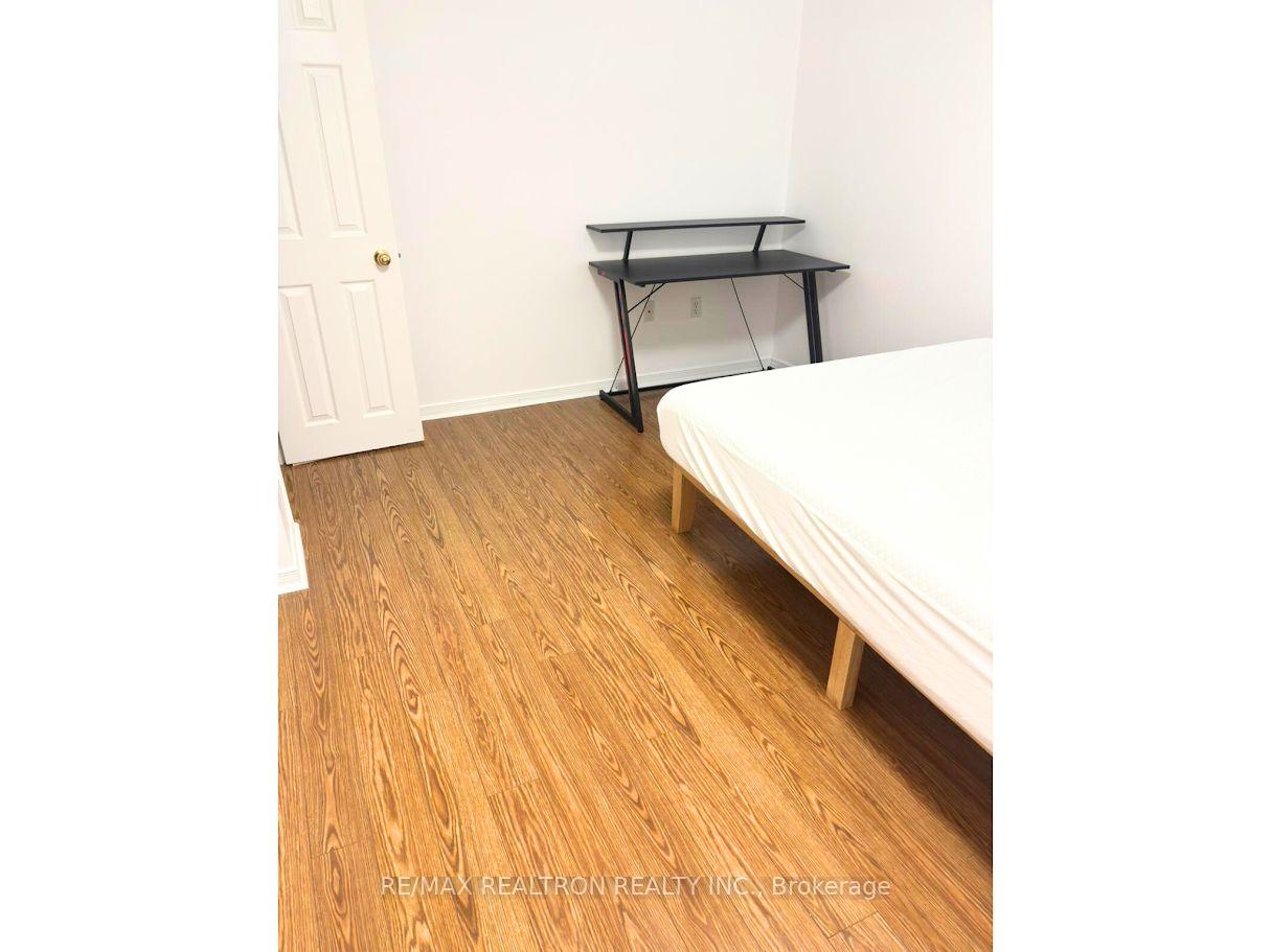 Photo 19 of 1570 Beaverbrook Avenue, London, North M — HOMEH
