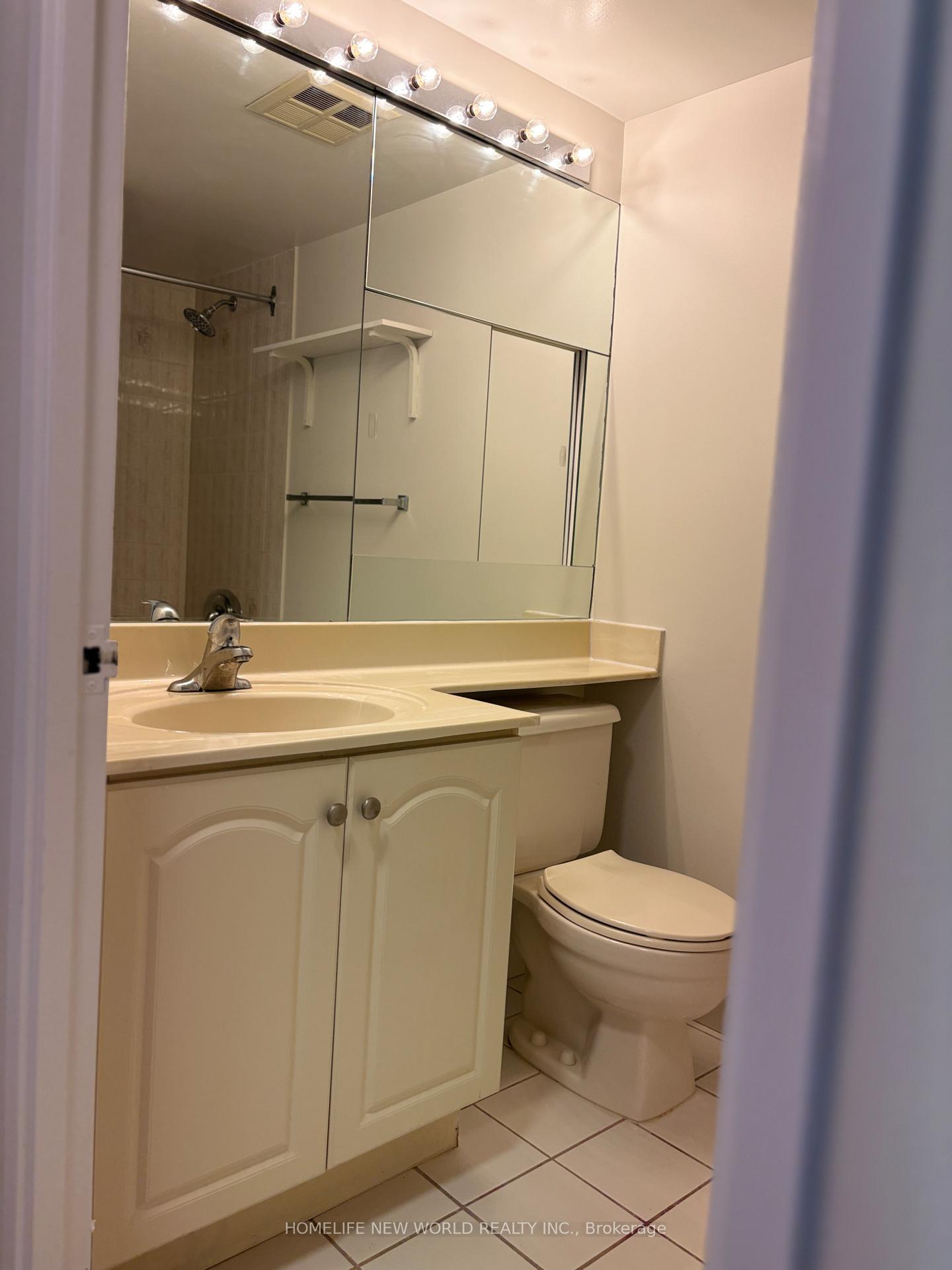 Photo 25 of Unit 1117, 40 Harding Boulevard, Richmond Hill, North Richvale — HOMEH