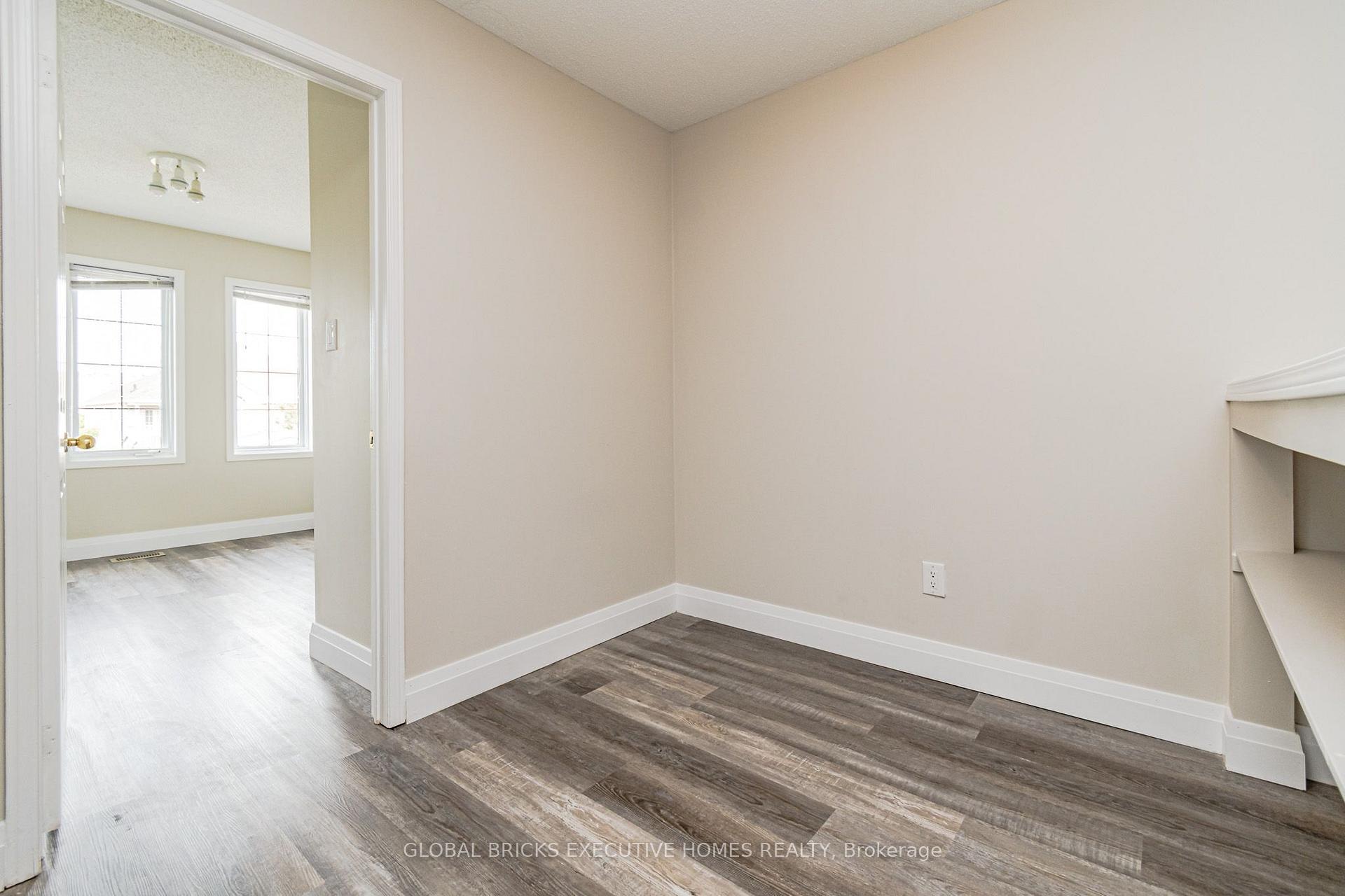 Photo 16 of 5100 Lampman Avenue, Burlington, Uptown — HOMEH