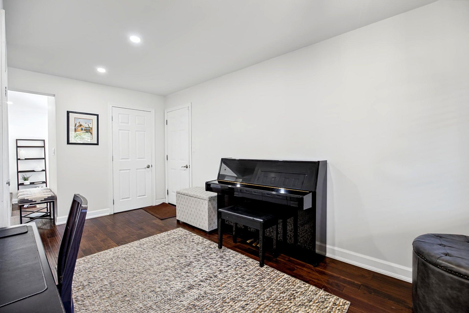 Photo 22 of 862 Boxworth Place, Pickering, West Shore — HOMEH