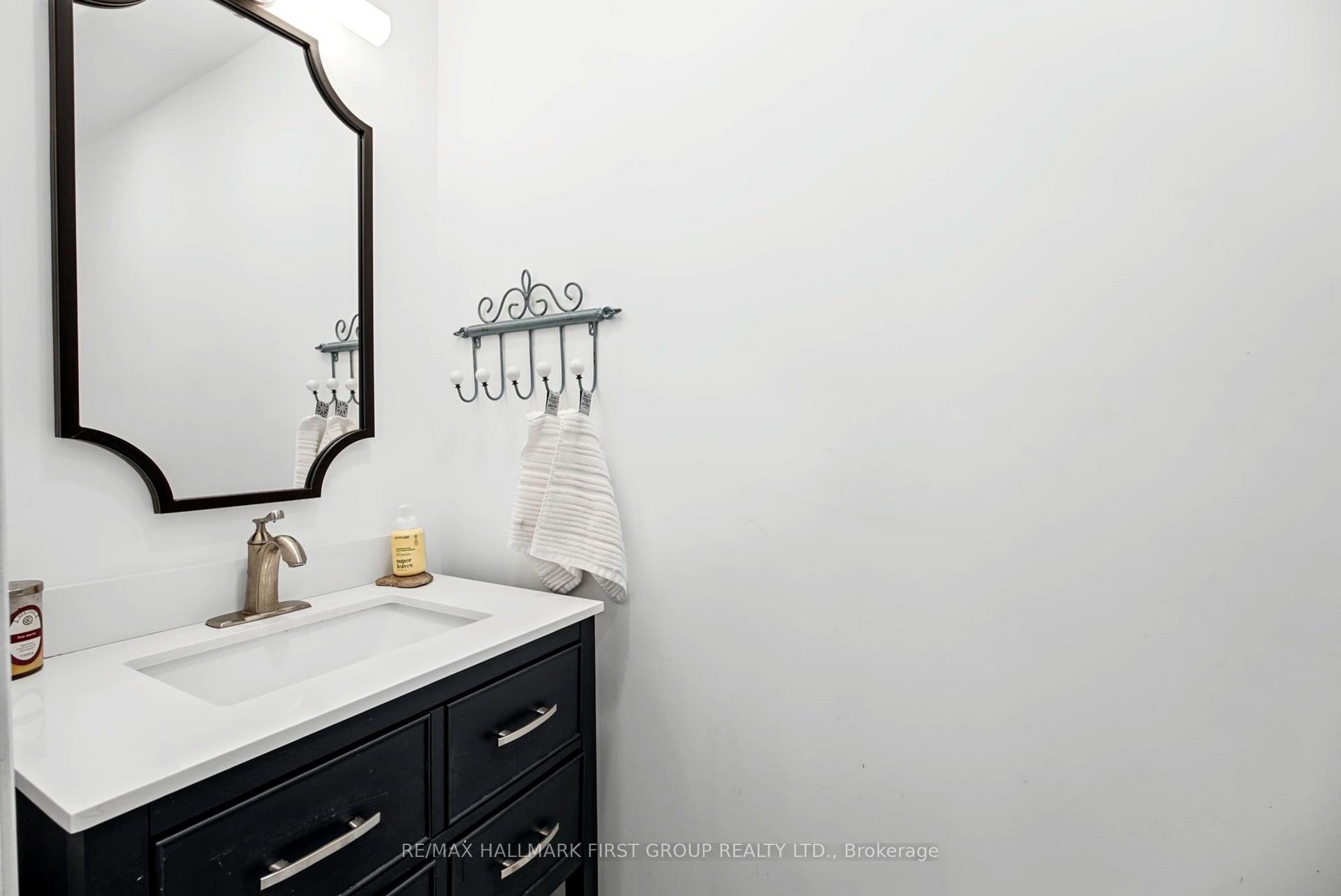 Photo 23 of 862 Boxworth Place, Pickering, West Shore — HOMEH
