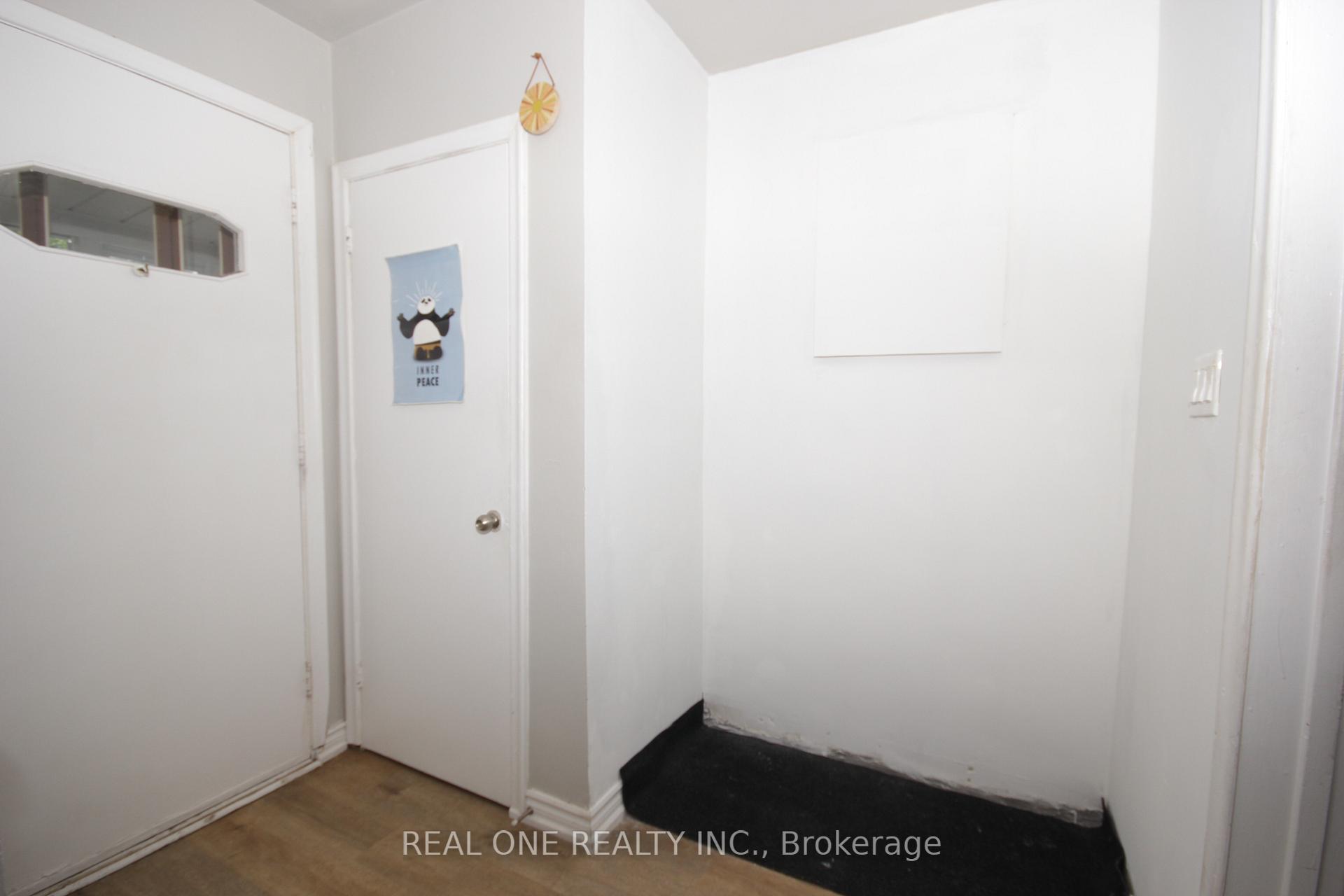 Photo 5 of Unit Main, 157 Shropshire Drive, Scarborough, Dorset Park — HOMEH