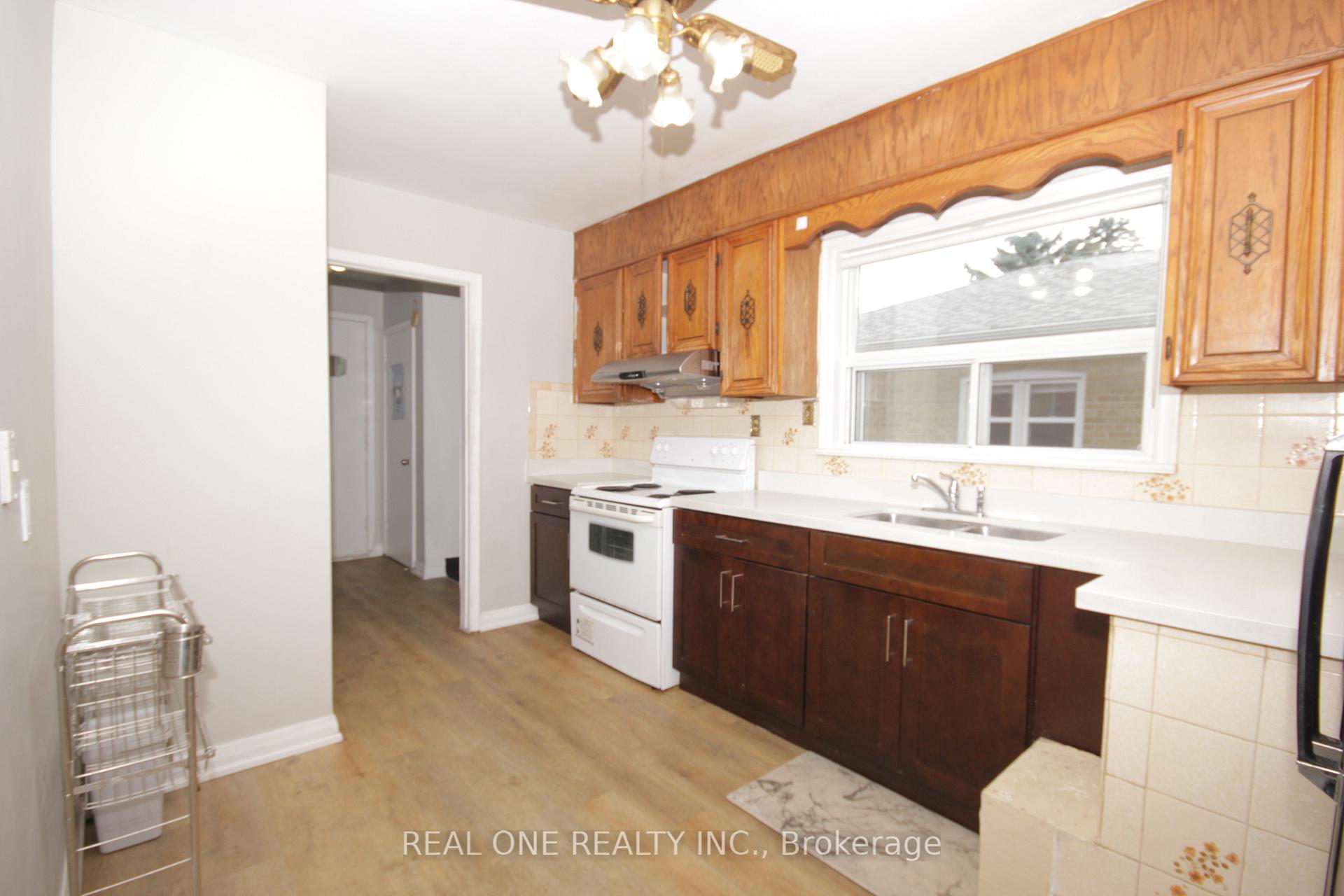 Photo 7 of Unit Main, 157 Shropshire Drive, Scarborough, Dorset Park — HOMEH