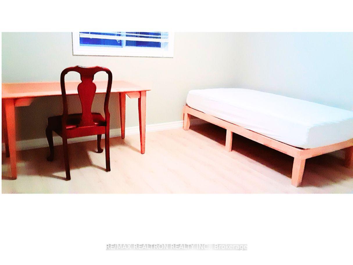 Photo 6 of Unit Main Floor, 2062 Cherrywood Trail, London, North M — HOMEH