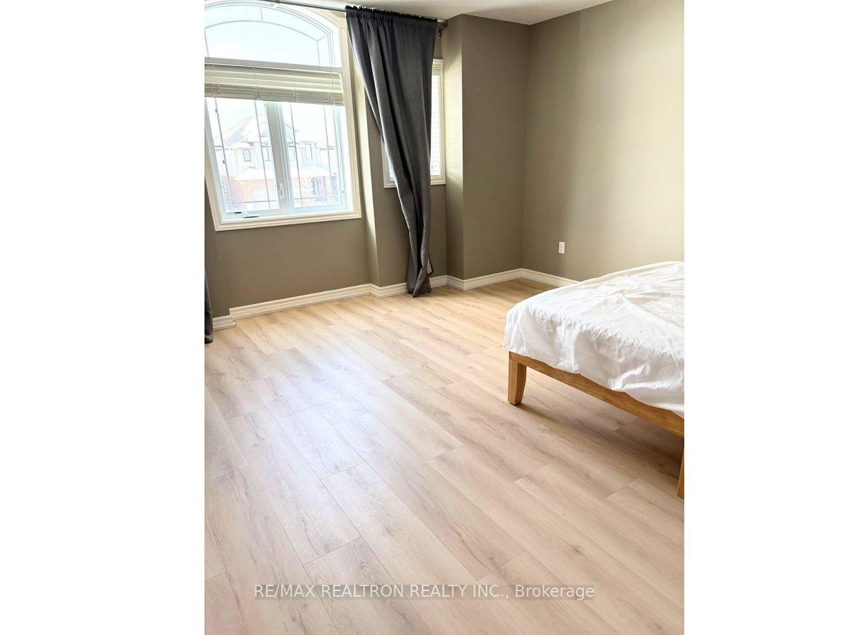 Photo 7 of Unit Main Floor, 2062 Cherrywood Trail, London, North M — HOMEH