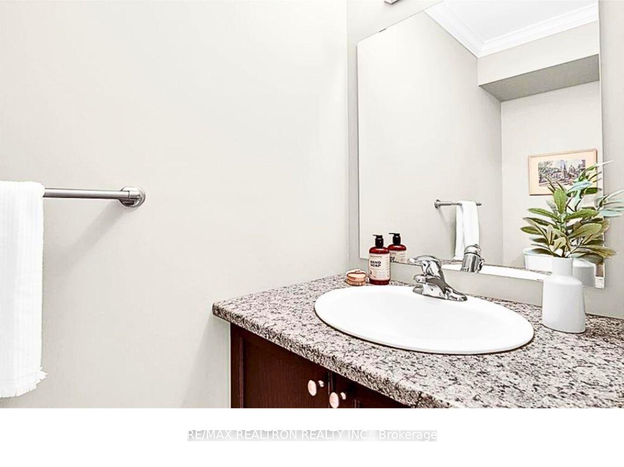 Photo 12 of Unit Main Floor, 2062 Cherrywood Trail, London, North M — HOMEH
