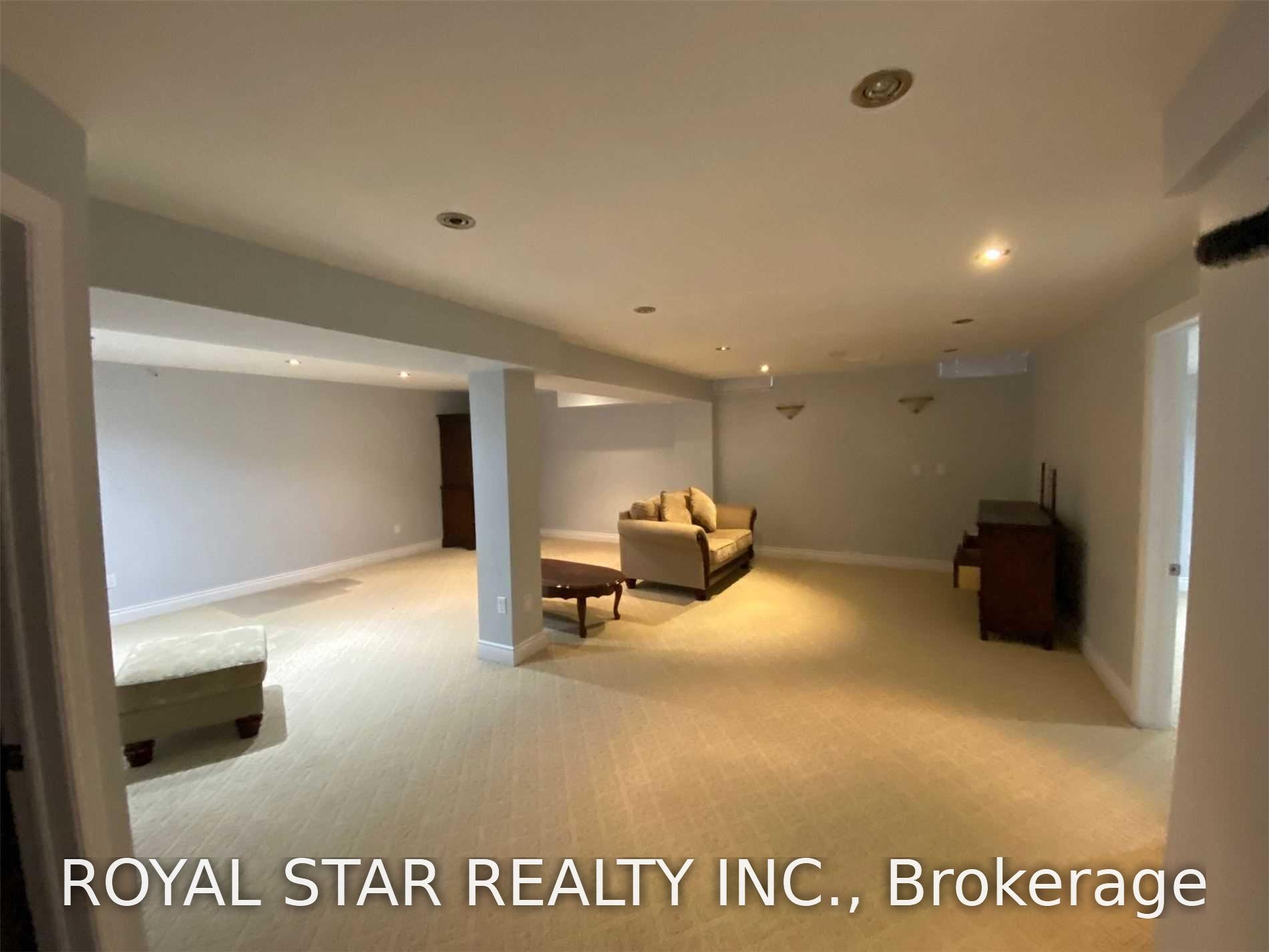 Photo 14 of 51 Pennyroyal Crescent, Brampton, Bramalea North Industrial — HOMEH