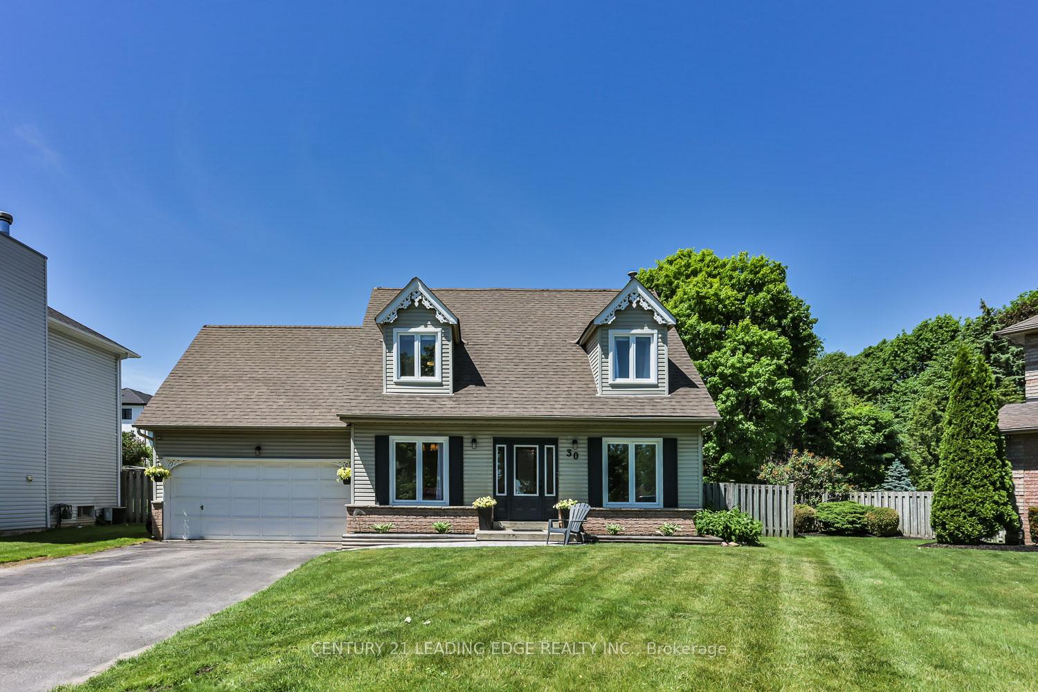 Photo 4 of 30 McGuire Crescent, Uxbridge — HOMEH