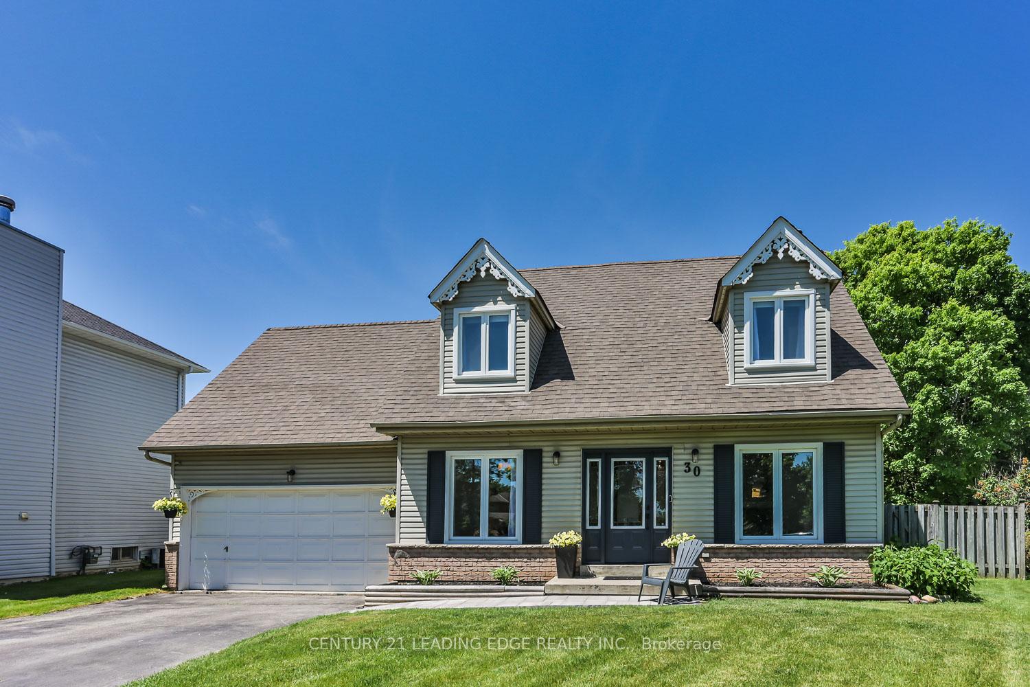 Photo 5 of 30 McGuire Crescent, Uxbridge — HOMEH