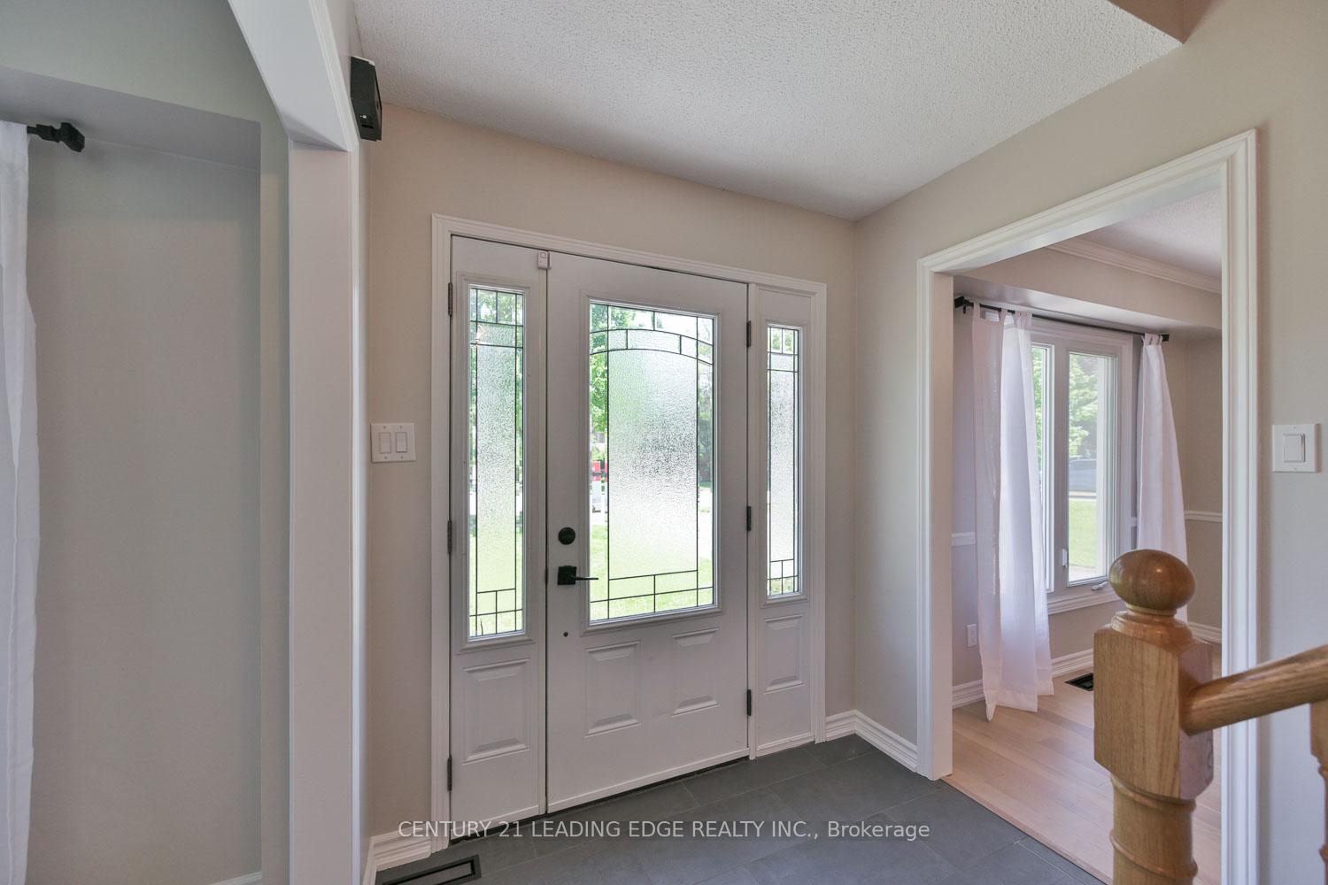 Photo 6 of 30 McGuire Crescent, Uxbridge — HOMEH