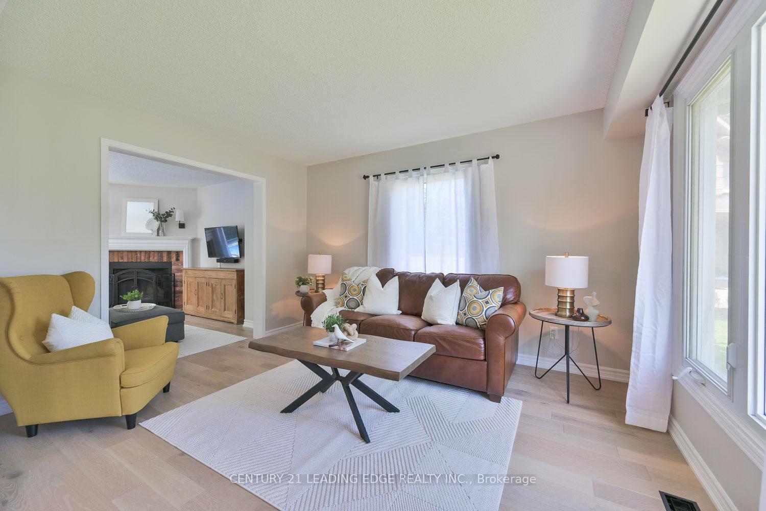 Photo 10 of 30 McGuire Crescent, Uxbridge — HOMEH