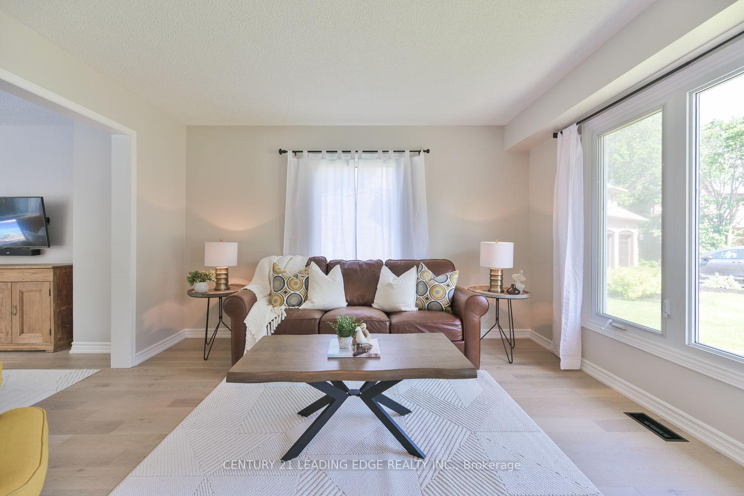 Photo 12 of 30 McGuire Crescent, Uxbridge — HOMEH