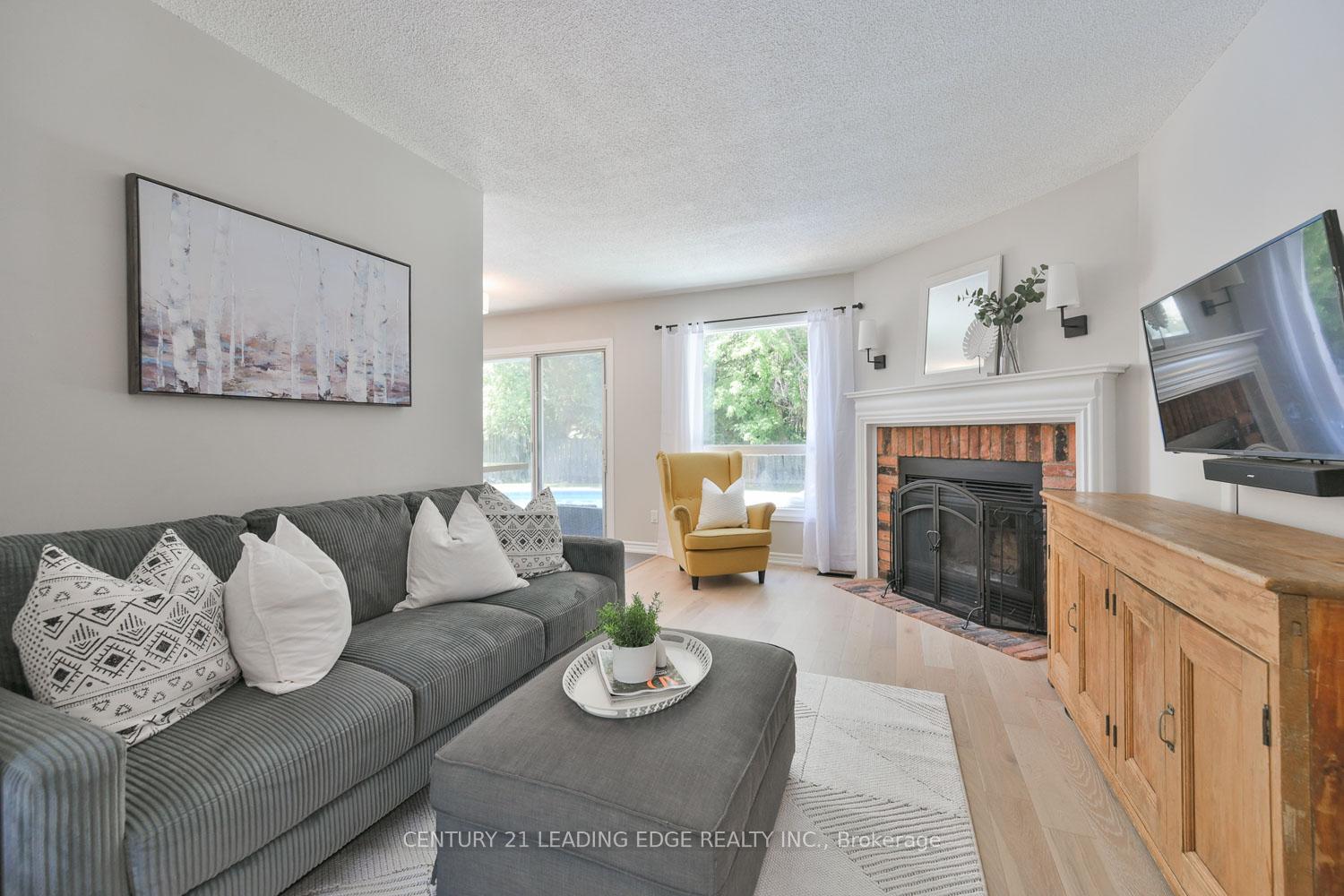 Photo 14 of 30 McGuire Crescent, Uxbridge — HOMEH